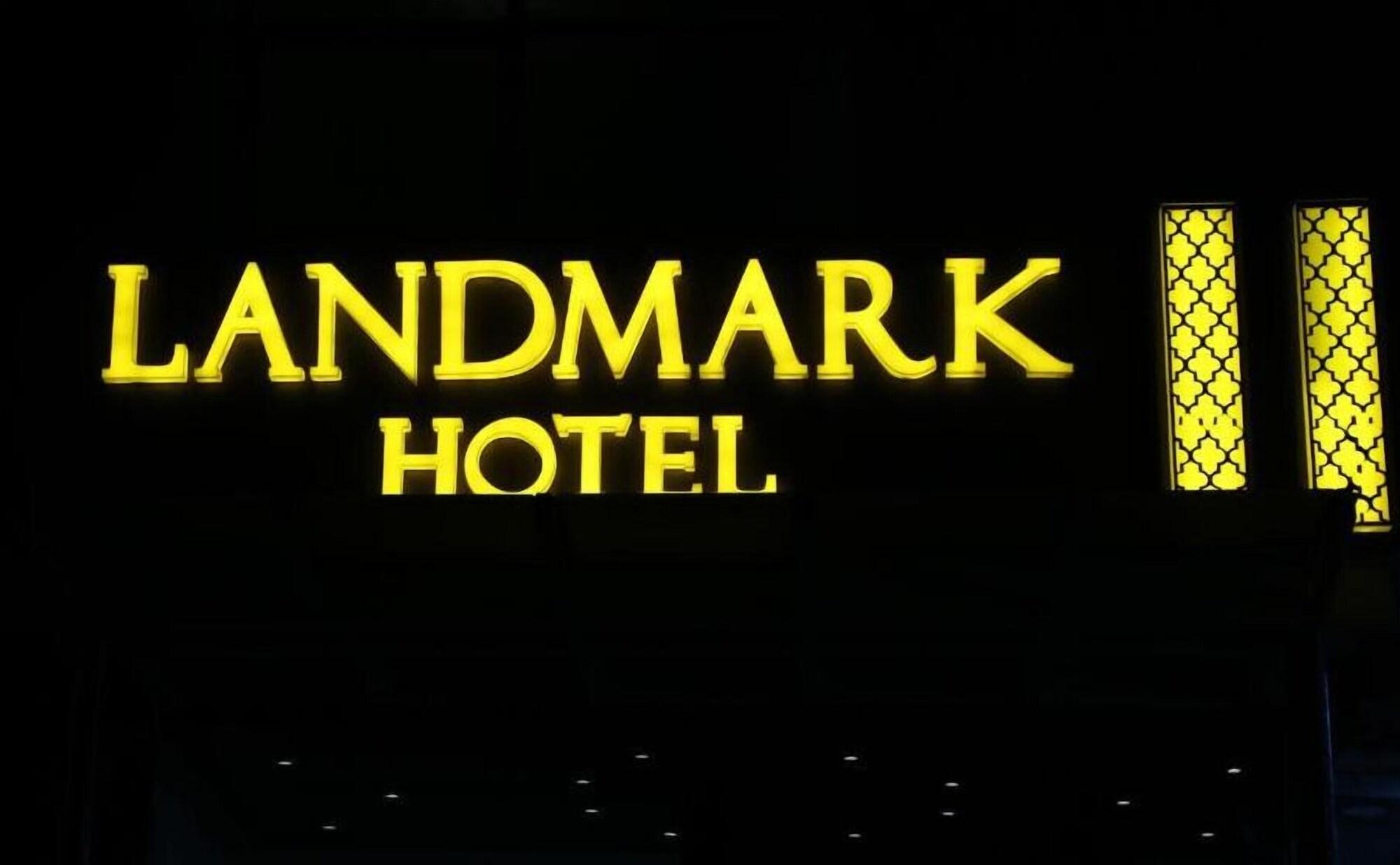 Vista Exterior Landmark Hotel