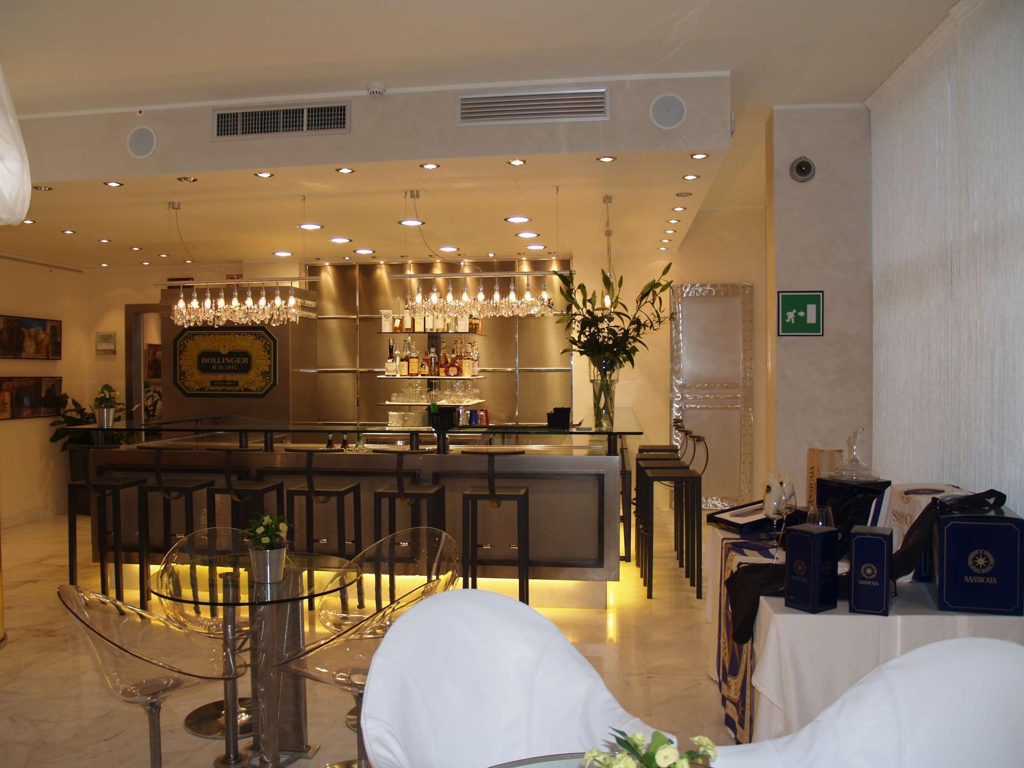 Bar/Salón Hotel Sporting Brugherio