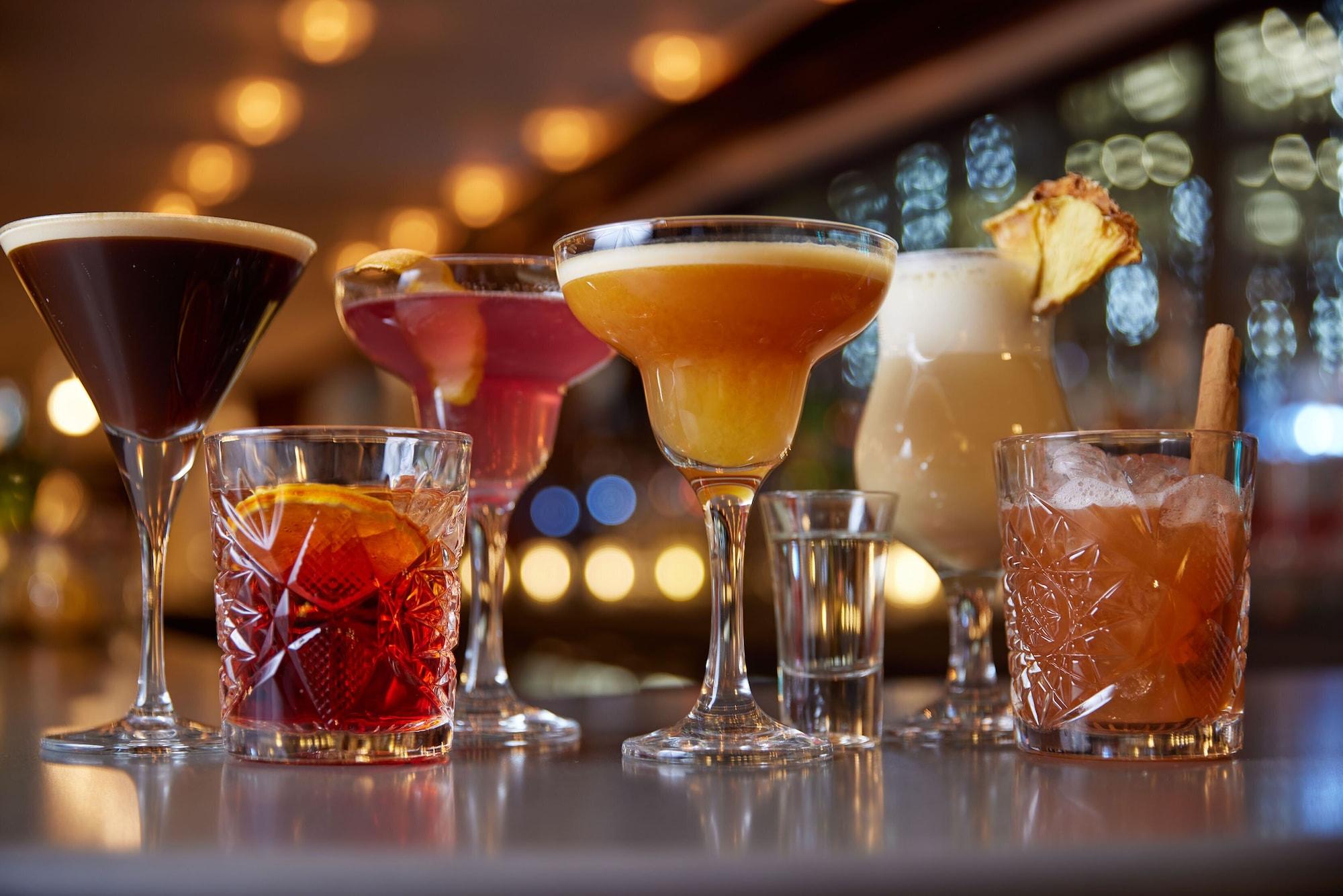 Bar/Salón The Marble Arch Hotel, by Thistle