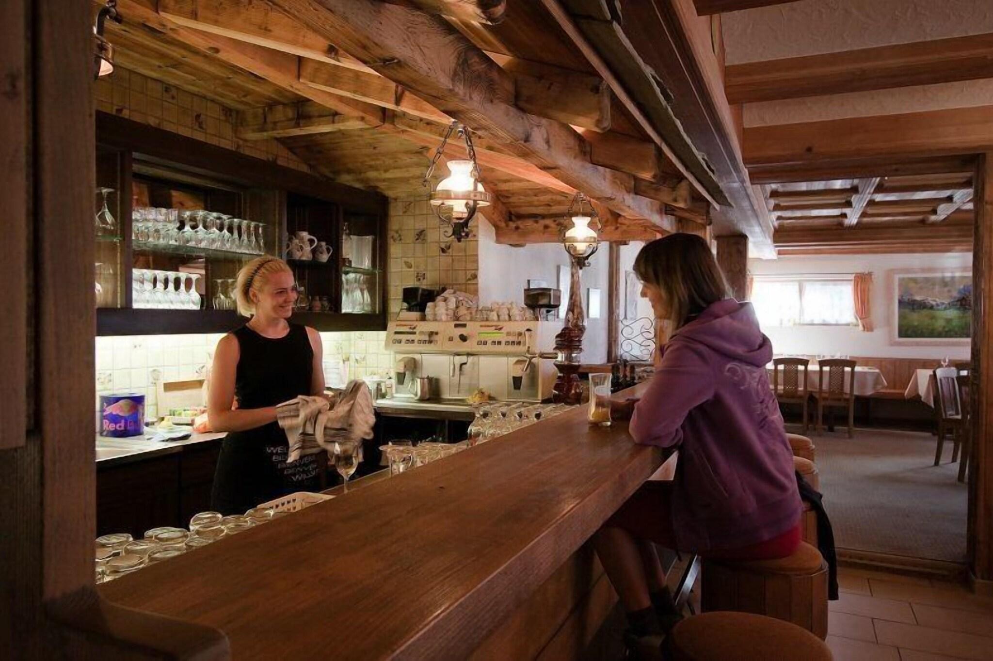 Bar/Salón Hotel Fiescherhof