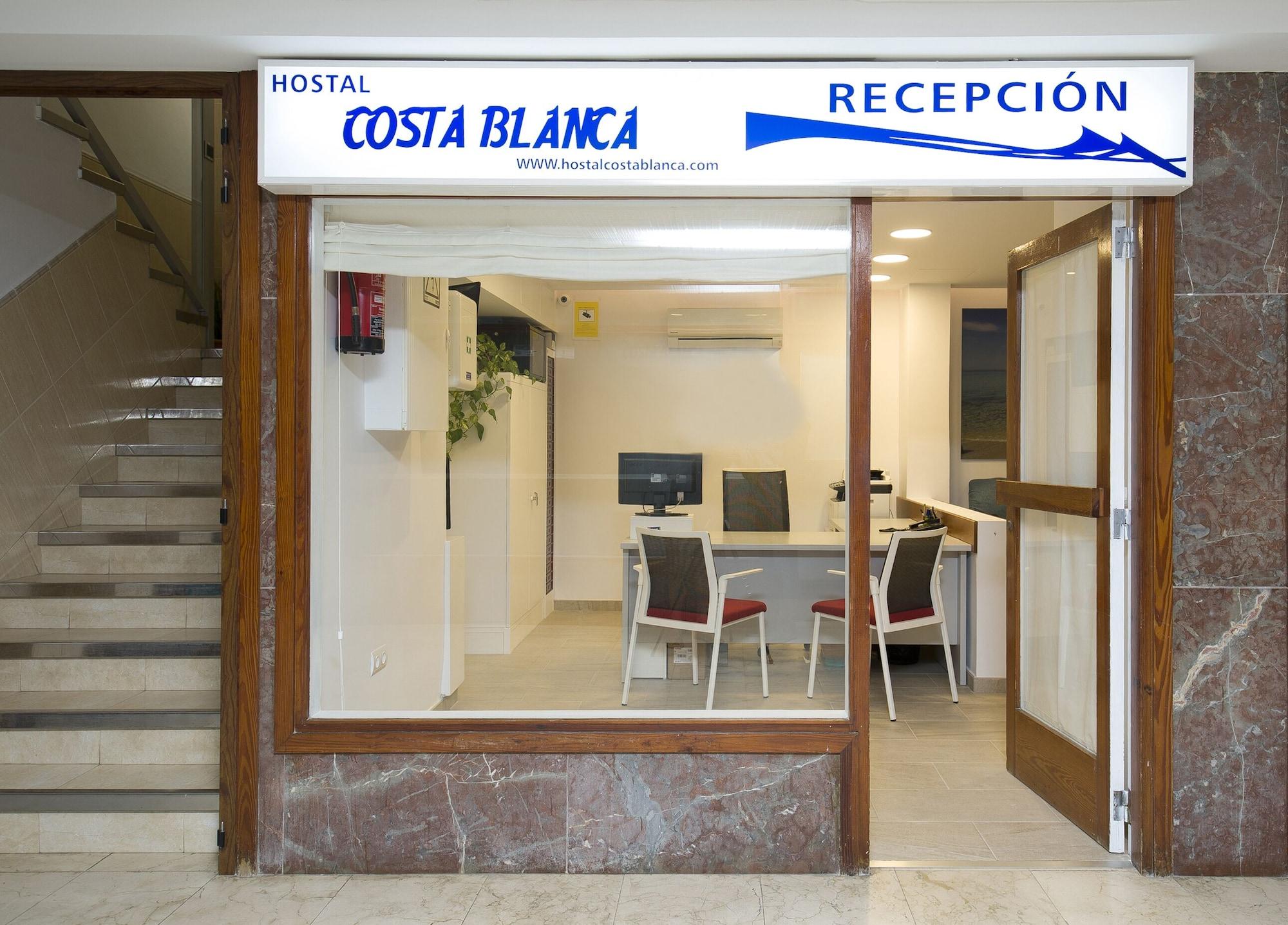 Vista Lobby Hostal Costa Blanca