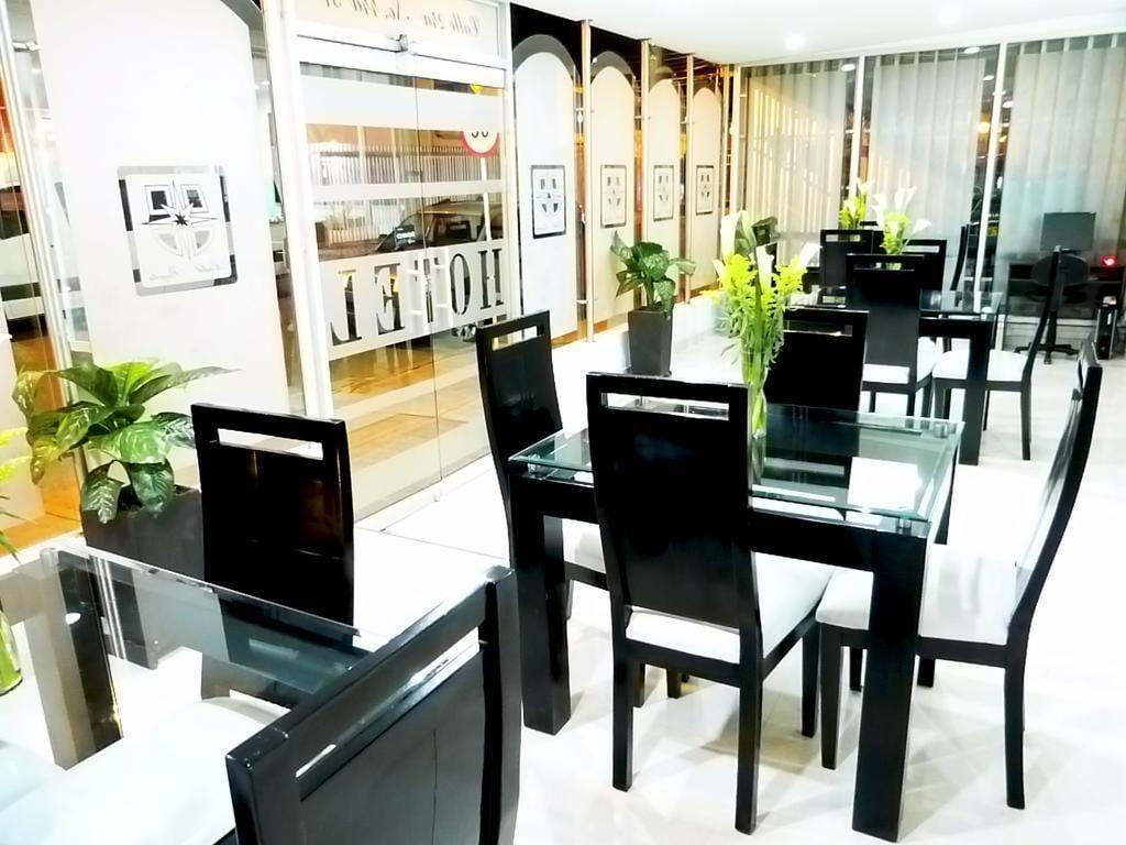 Vista Exterior Hotel Radel Bogota