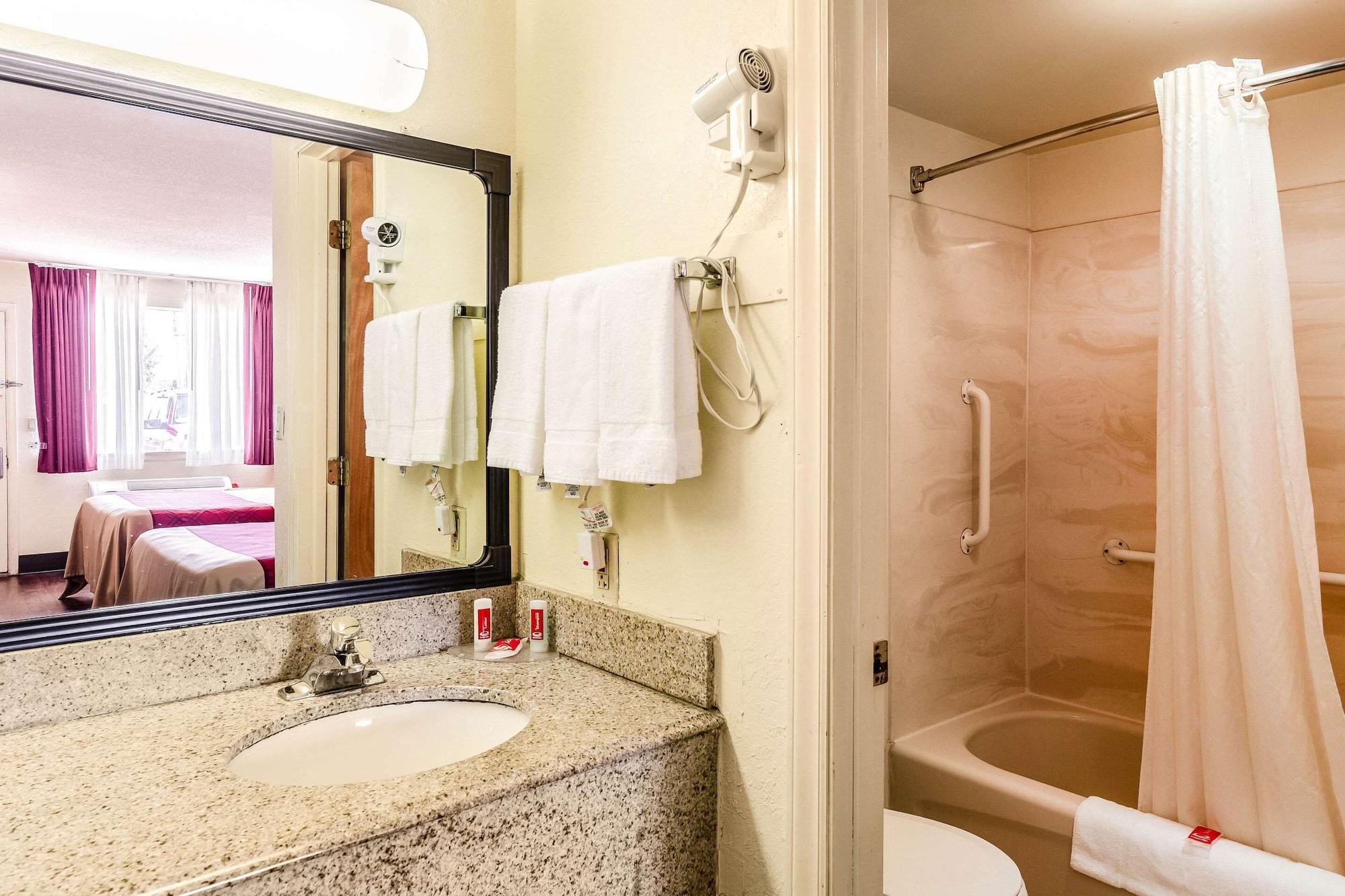Equipamiento de Habitación Econo Lodge Christiansburg-Blacksburg I-81