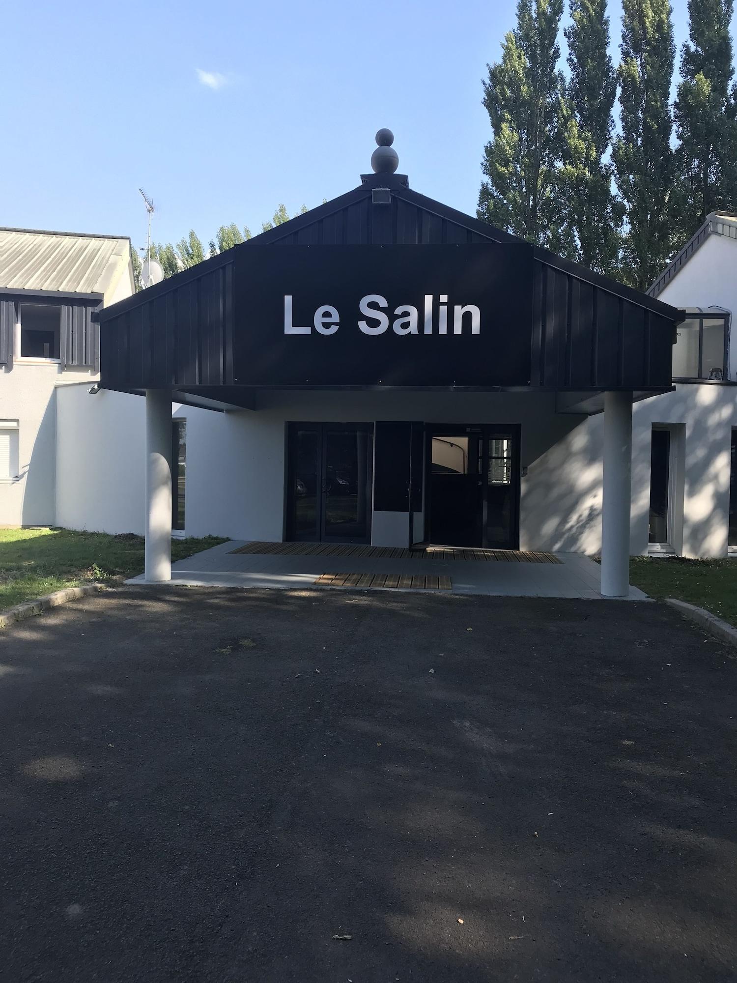 Varios Le Salin