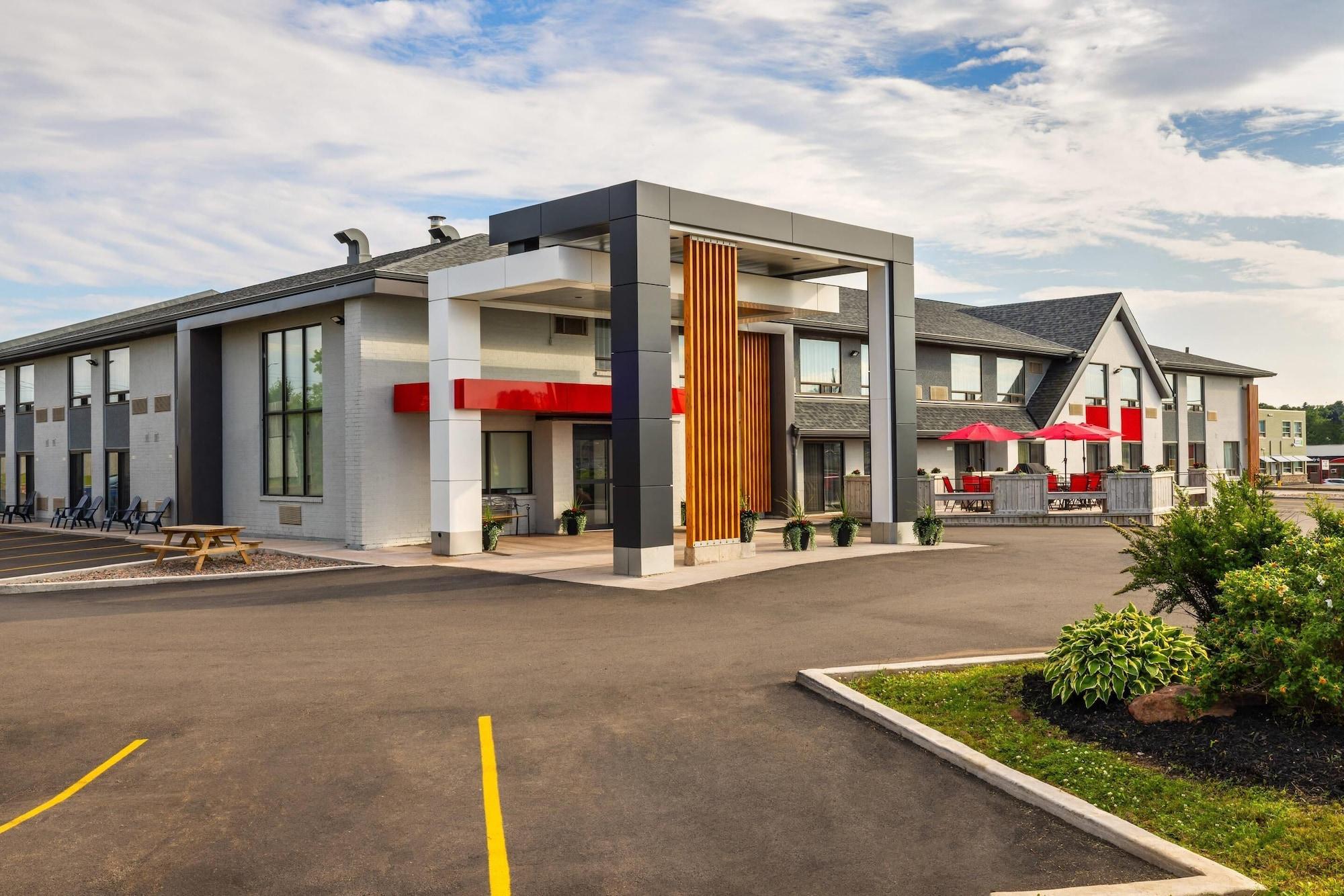 Varios Comfort Inn