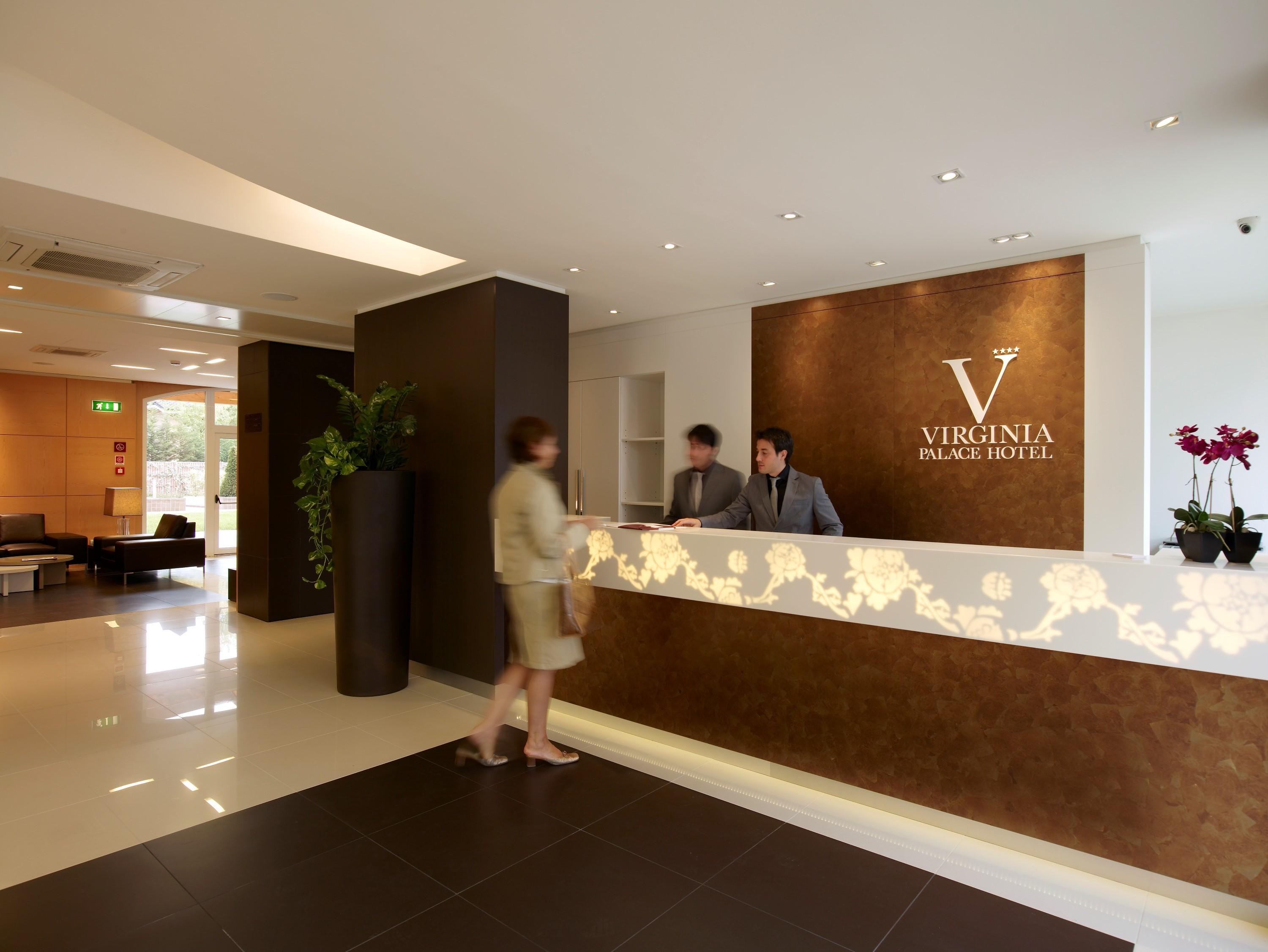Vista Lobby Virginia Palace