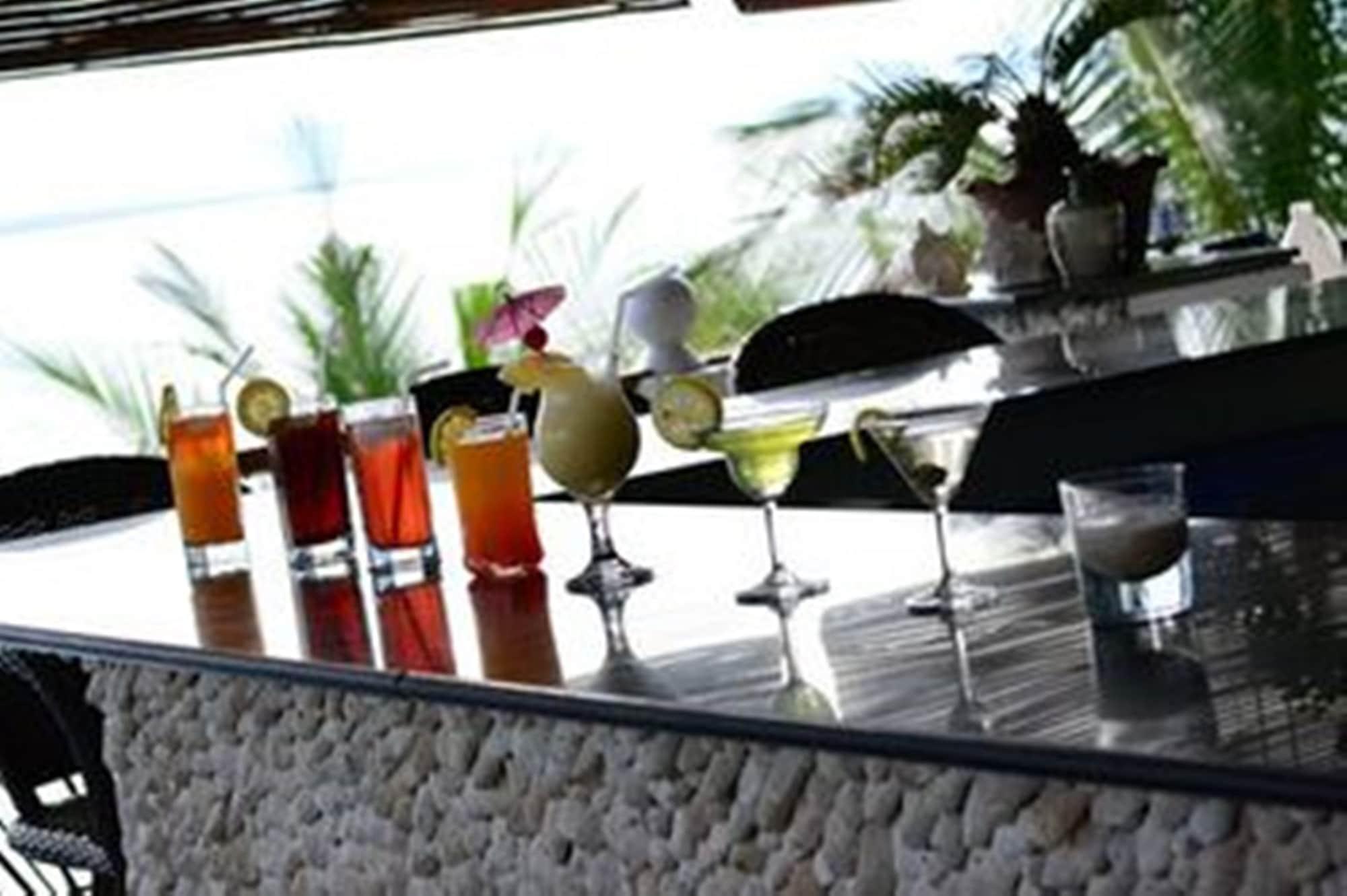 Bar/Salón Eden Resort