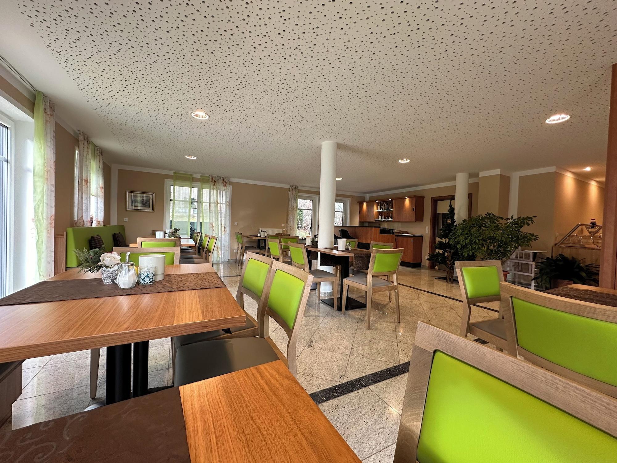 Bar/Salón Rothsee Hotel