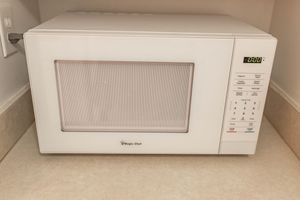 Alquiler Vacacional - Charming Two-Story Family-Friendly Getaway