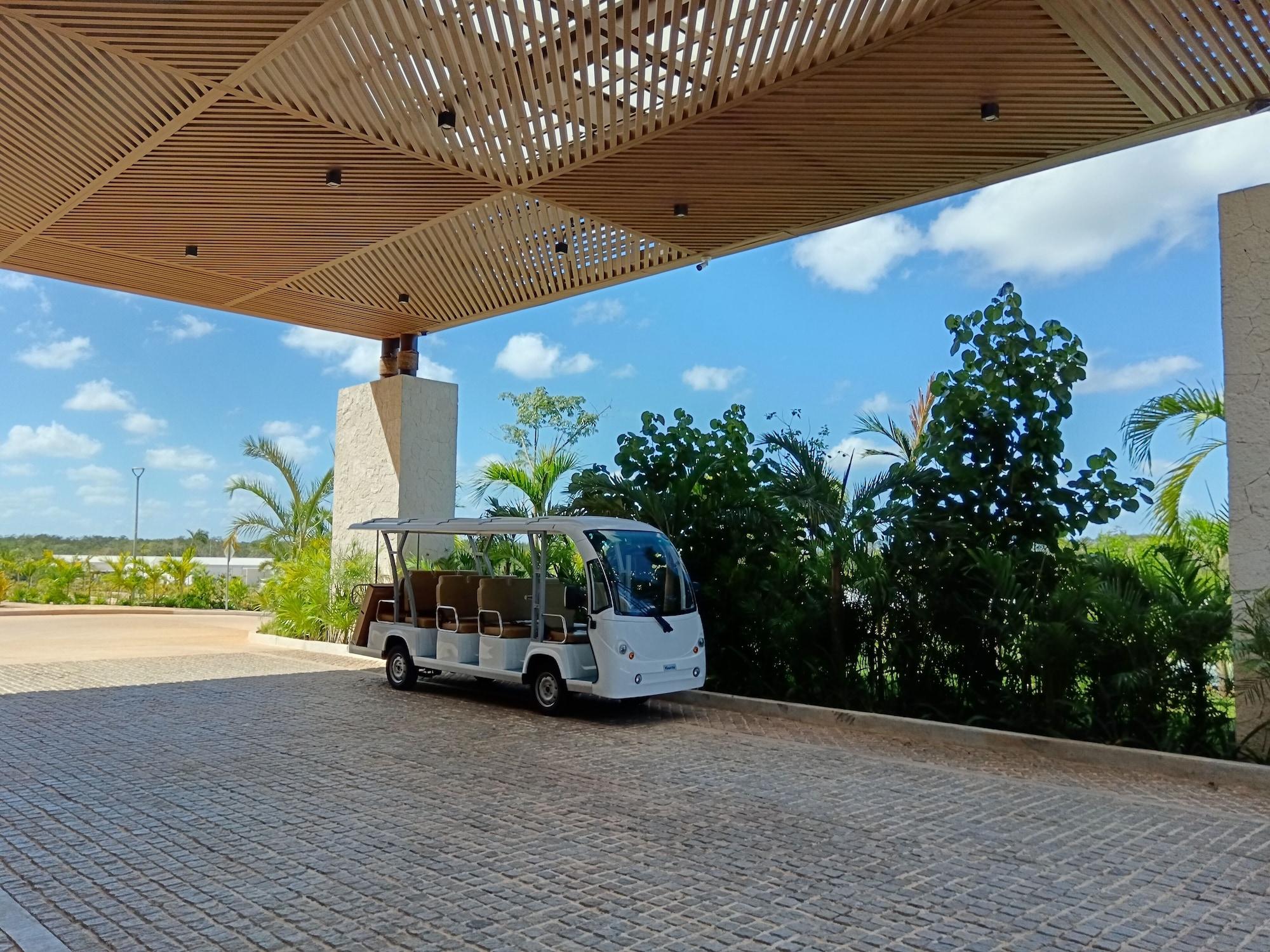 Vista Exterior Hotel Mundo Maya Chichén Itzá