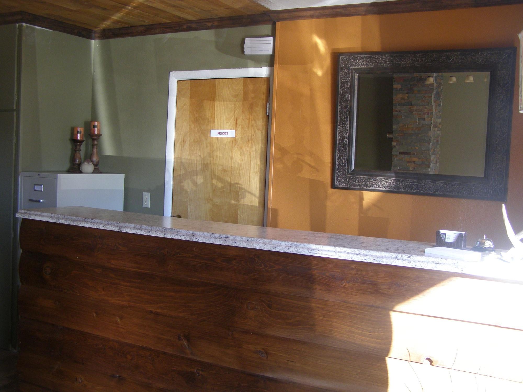 Vista Lobby Mystic Valley Inn