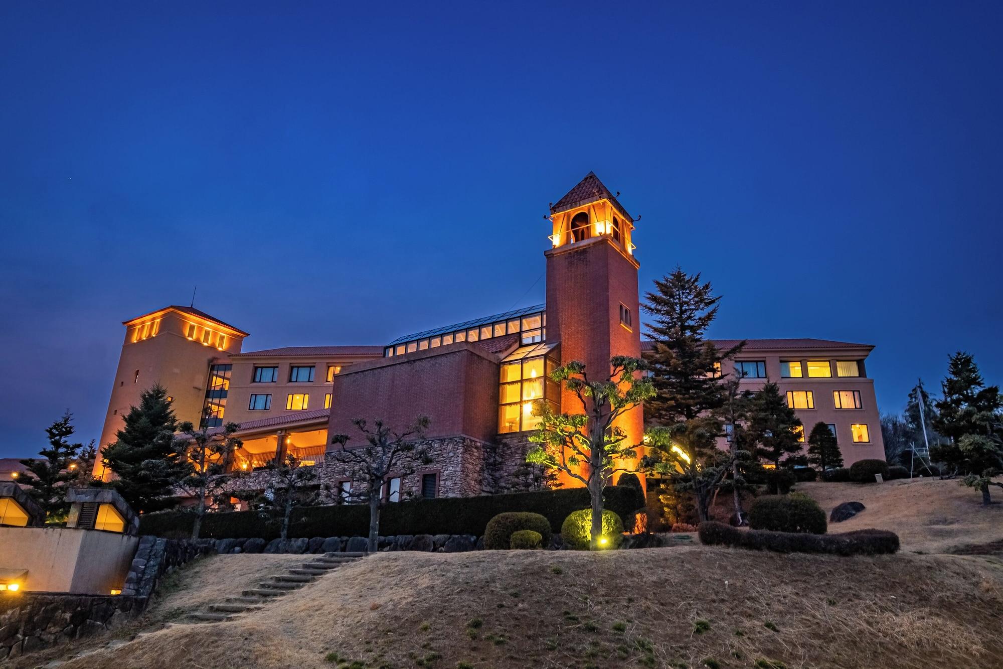 Vista Exterior Fruit Park Fujiya Hotel