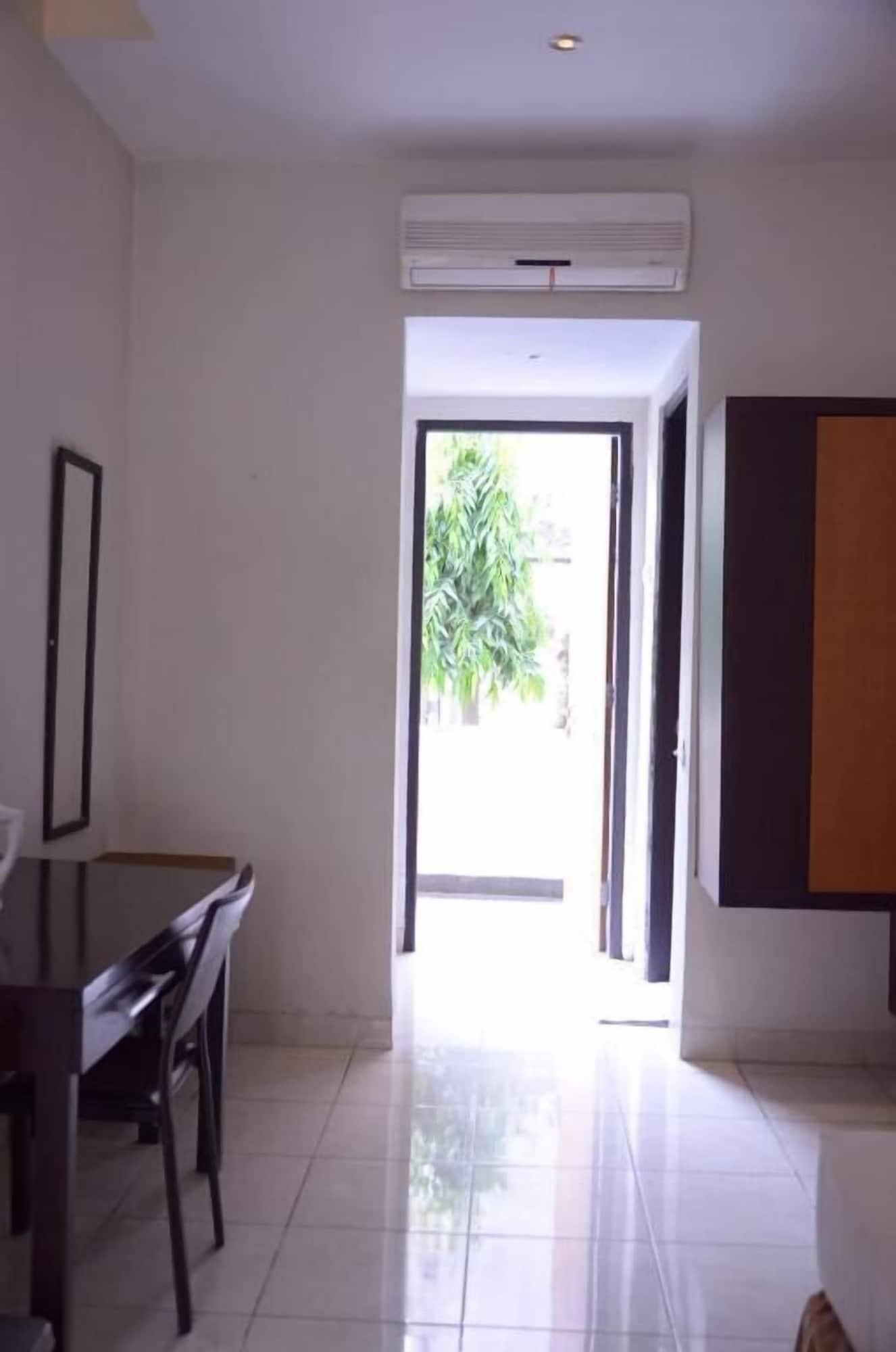Equipamiento de Habitación LPP Convention Hotel Yogyakarta