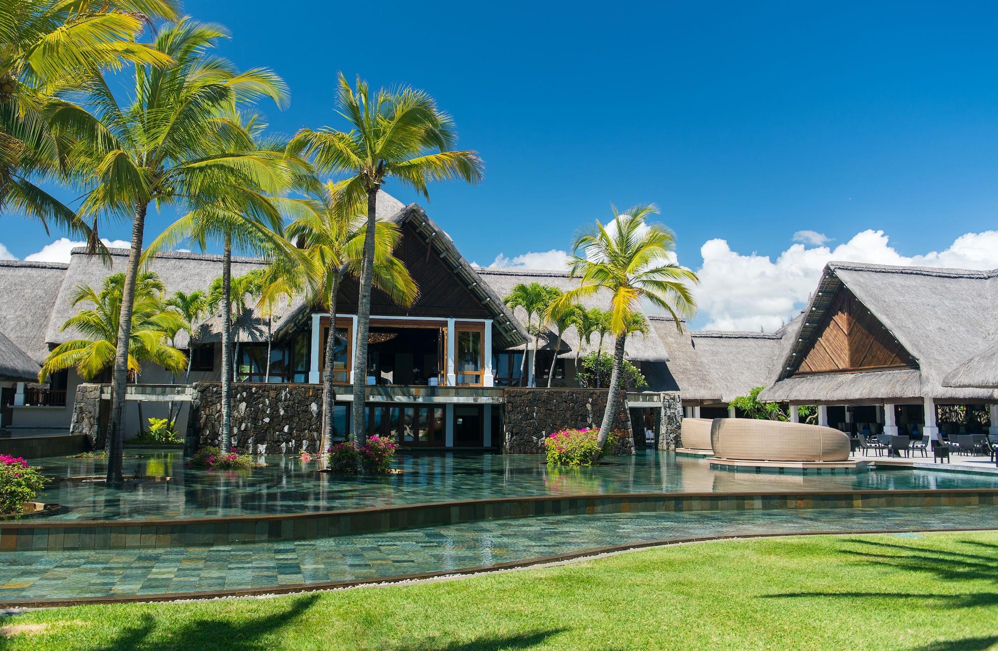 Vista Exterior Constance Belle Mare Plage