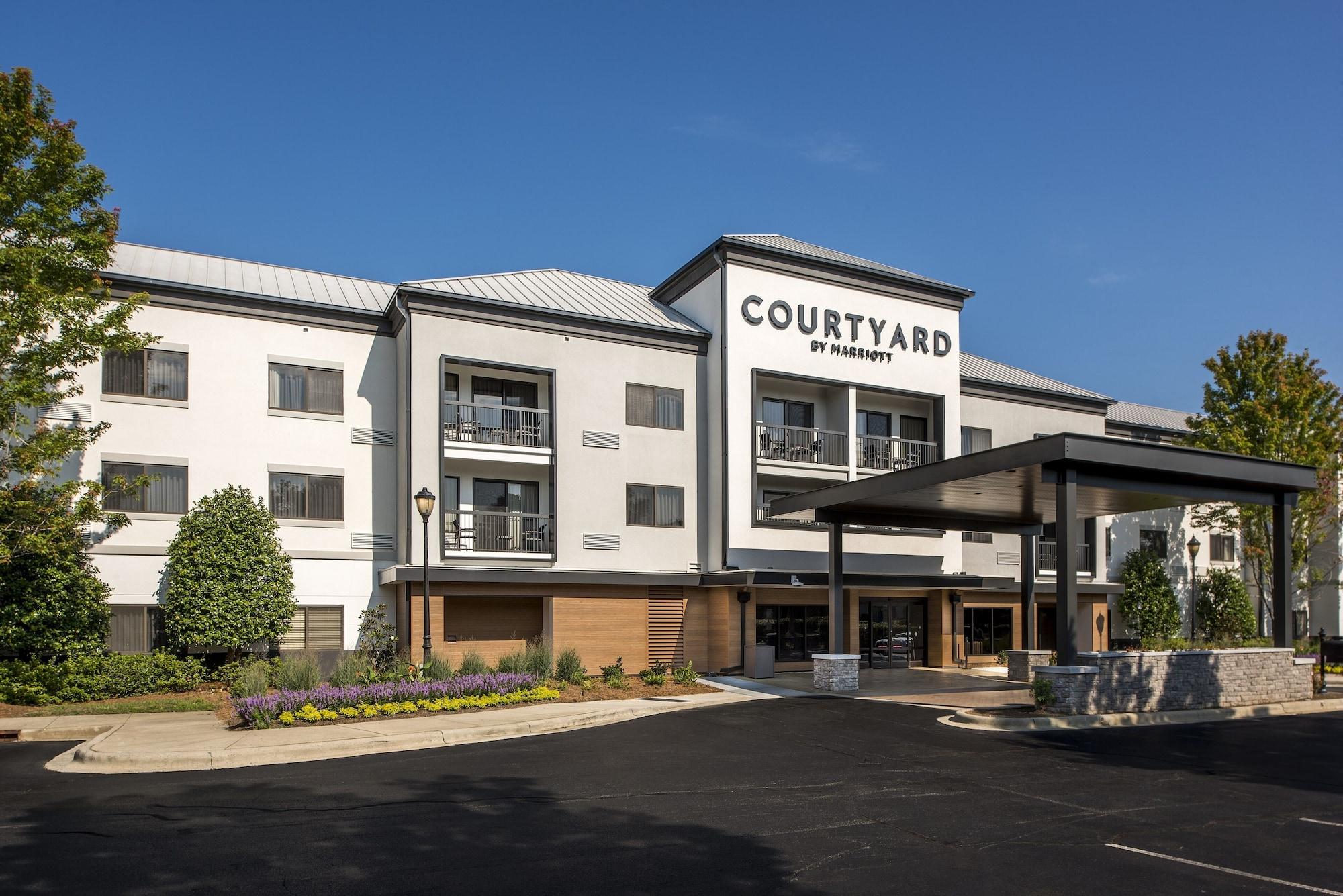 Vista Exterior Courtyard by Marriott Ballantyne