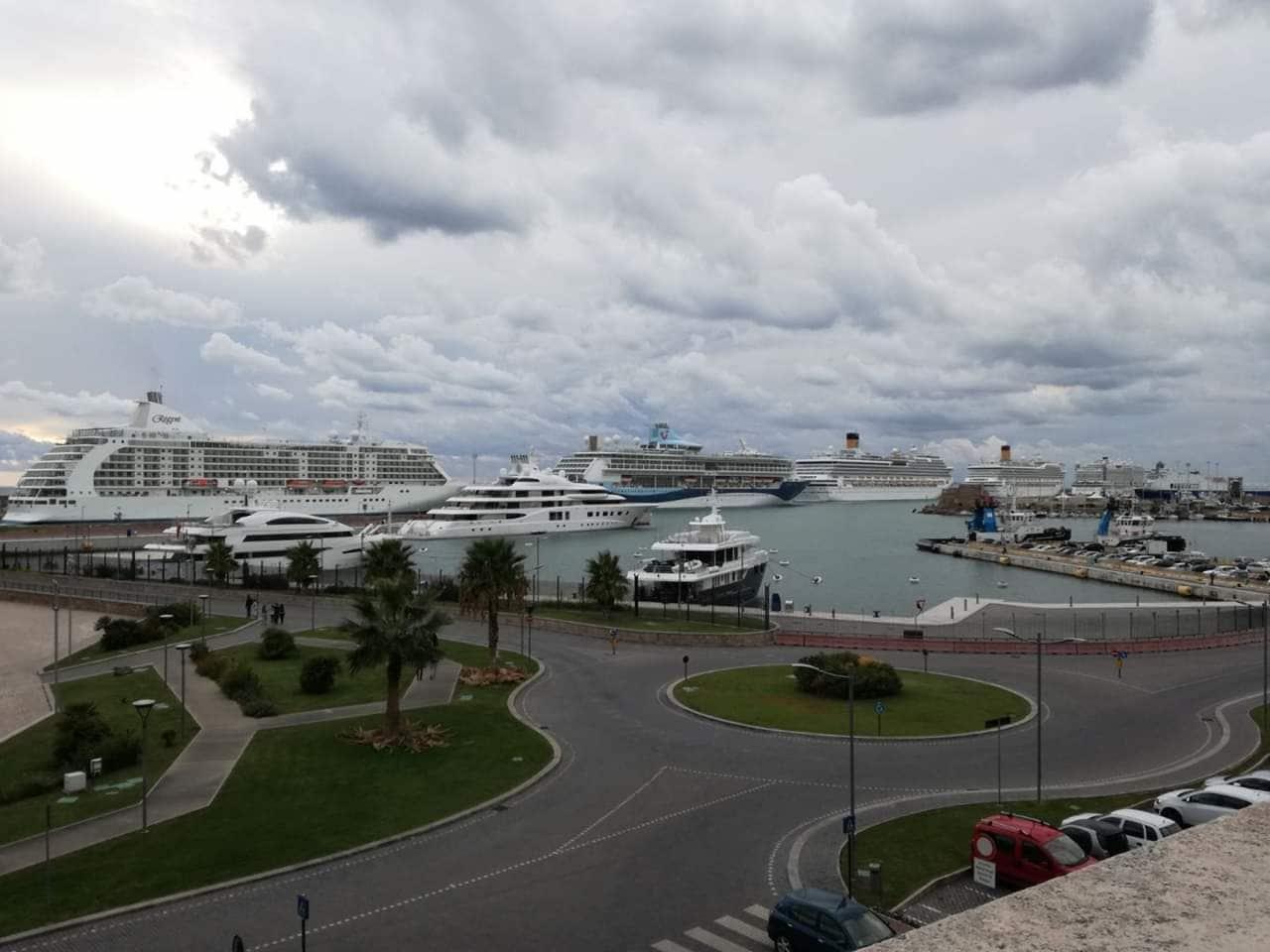 Varios Alloggio Turistico Port View