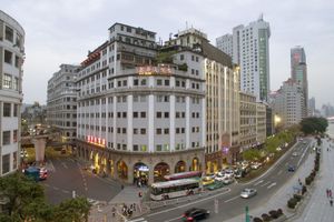 Alojamiento - Xinhua Hotel