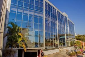 Alojamiento - Riellis Center Hotel