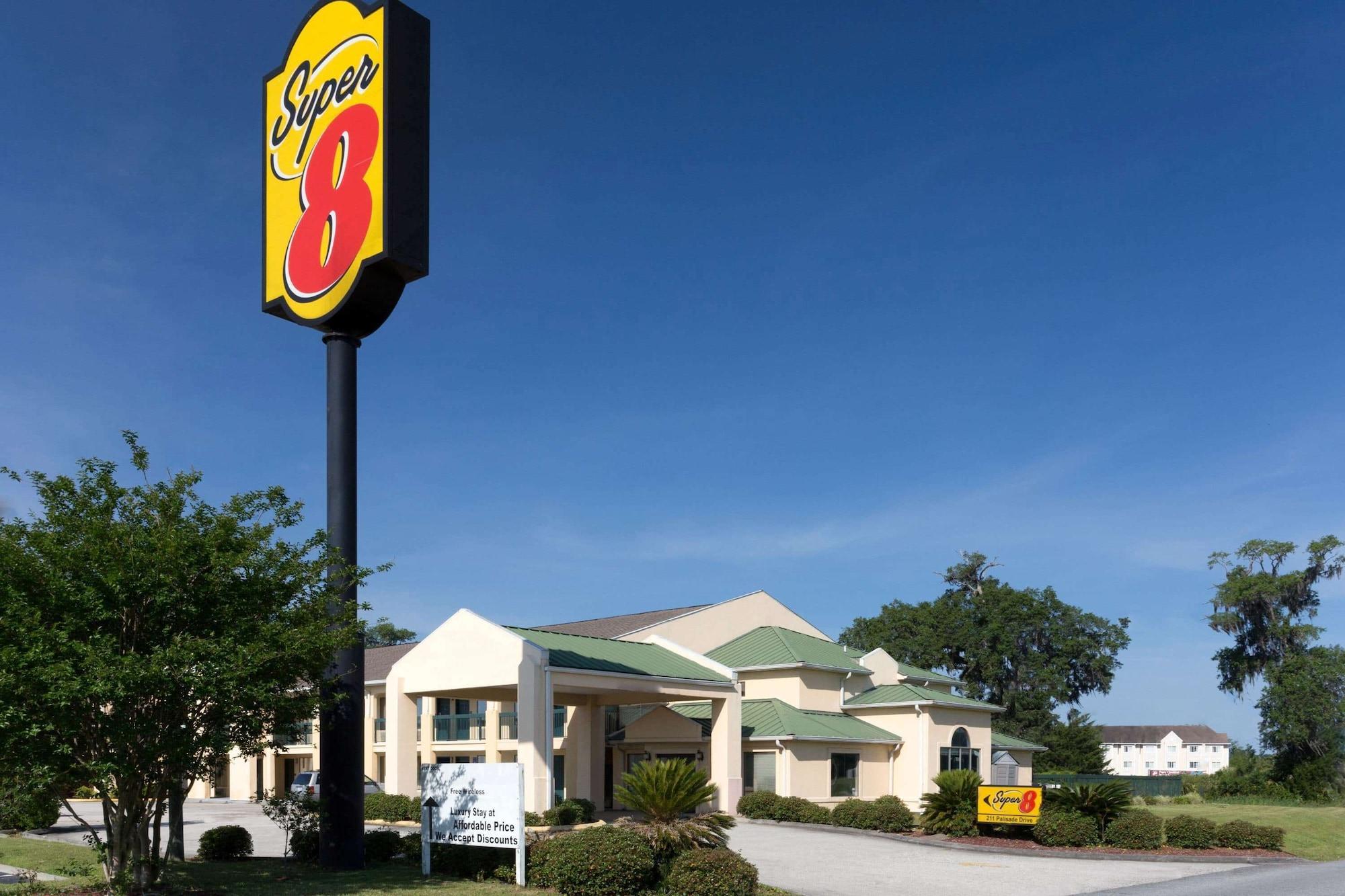Vista Exterior Super 8 by Wyndham Brunswick South/I-95