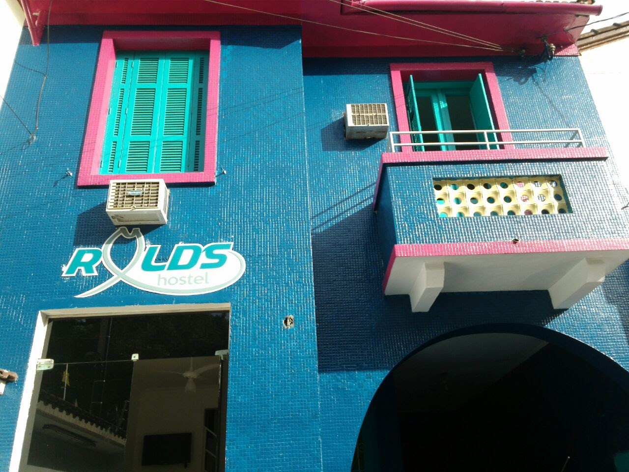 Vista Exterior Rolds Hostel