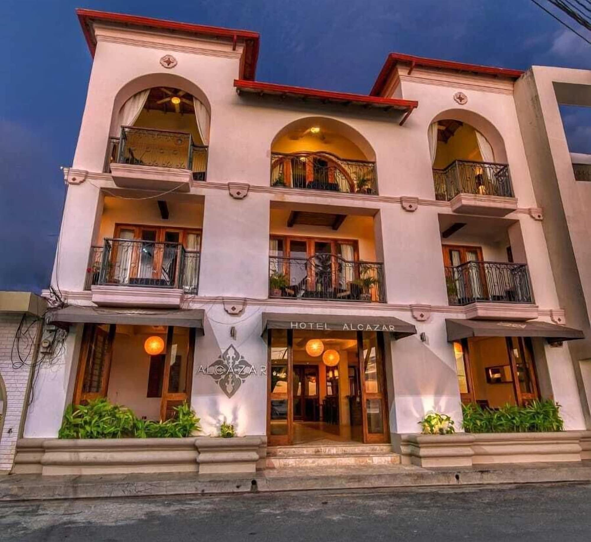 Varios Hotel Alcazar