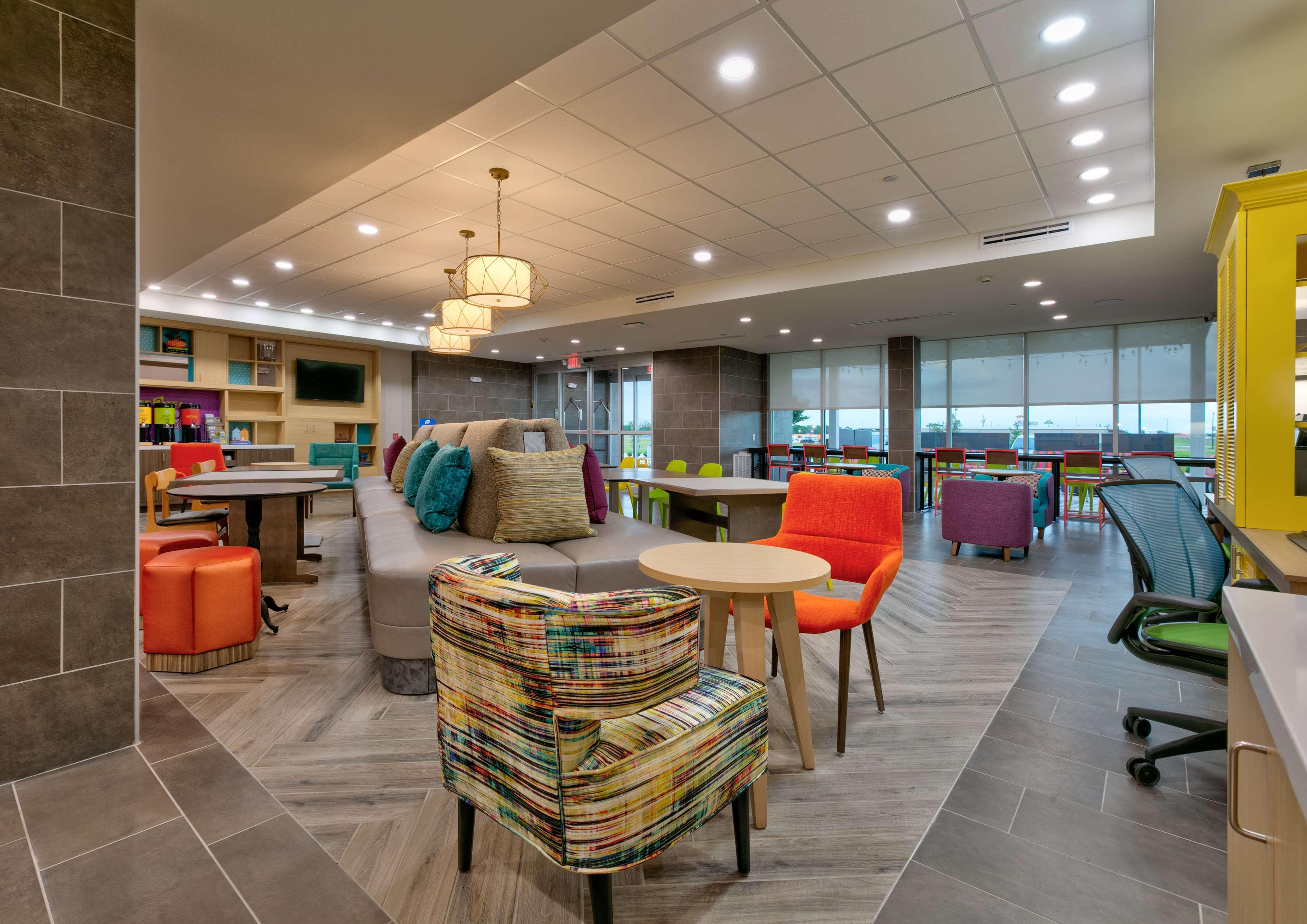 Vista Lobby Home2 Suites By Hilton El Campo