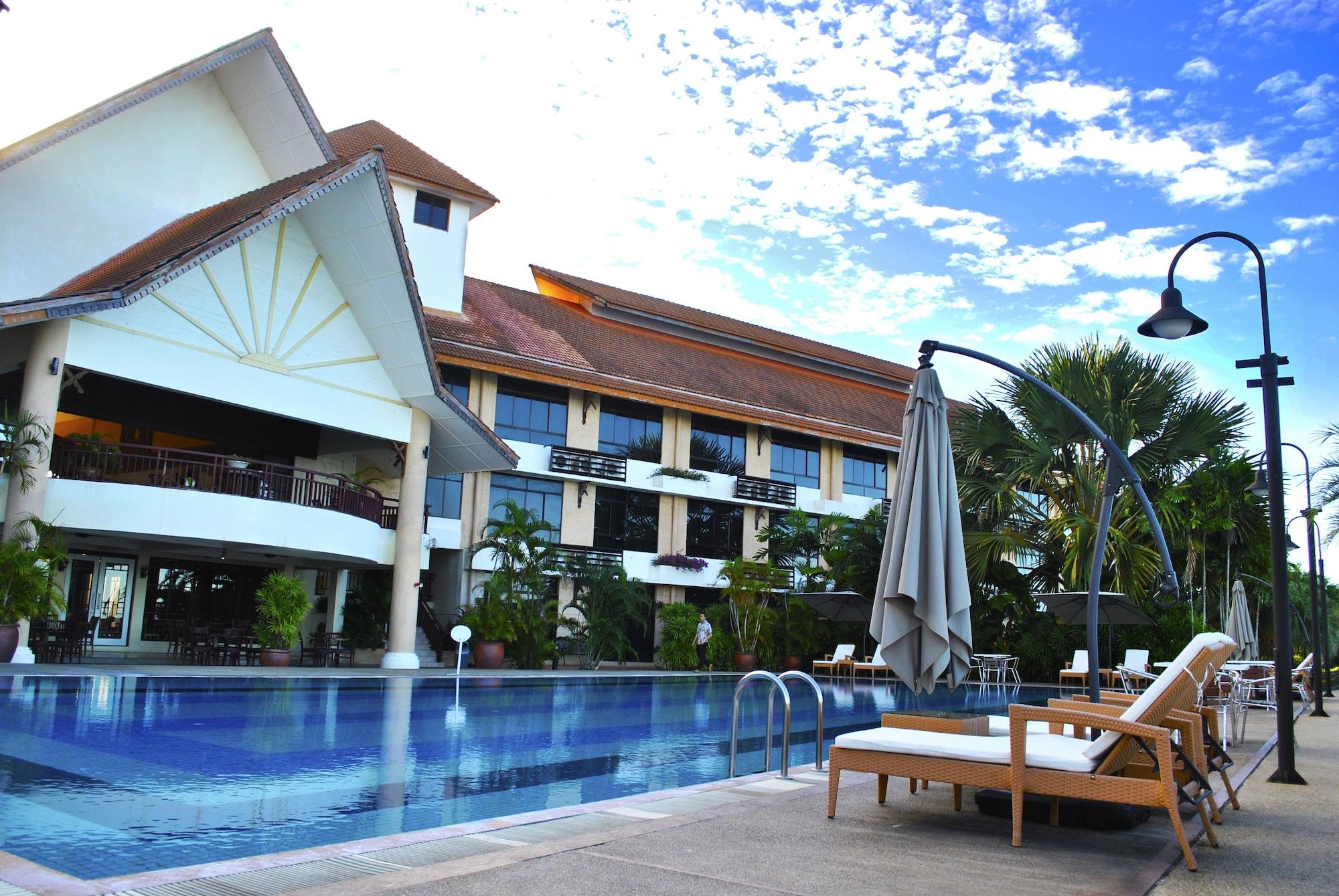 Vista Piscina Kudat Golf & Marina Resort