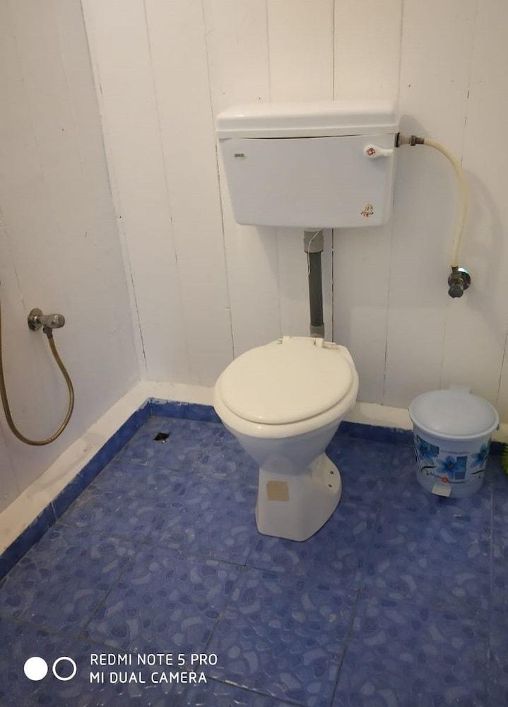 Baño Cafe Blue Hotel
