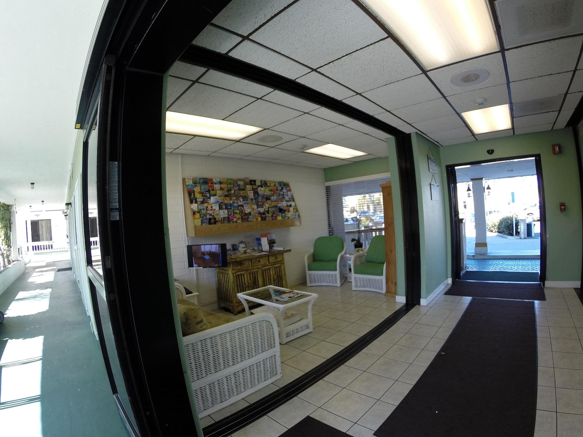 Vista Lobby The Beach Cottages