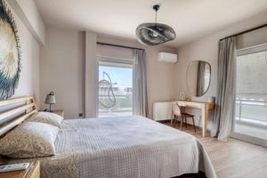 Arriendo temporal - Modern apartment in the heart of Glyfada