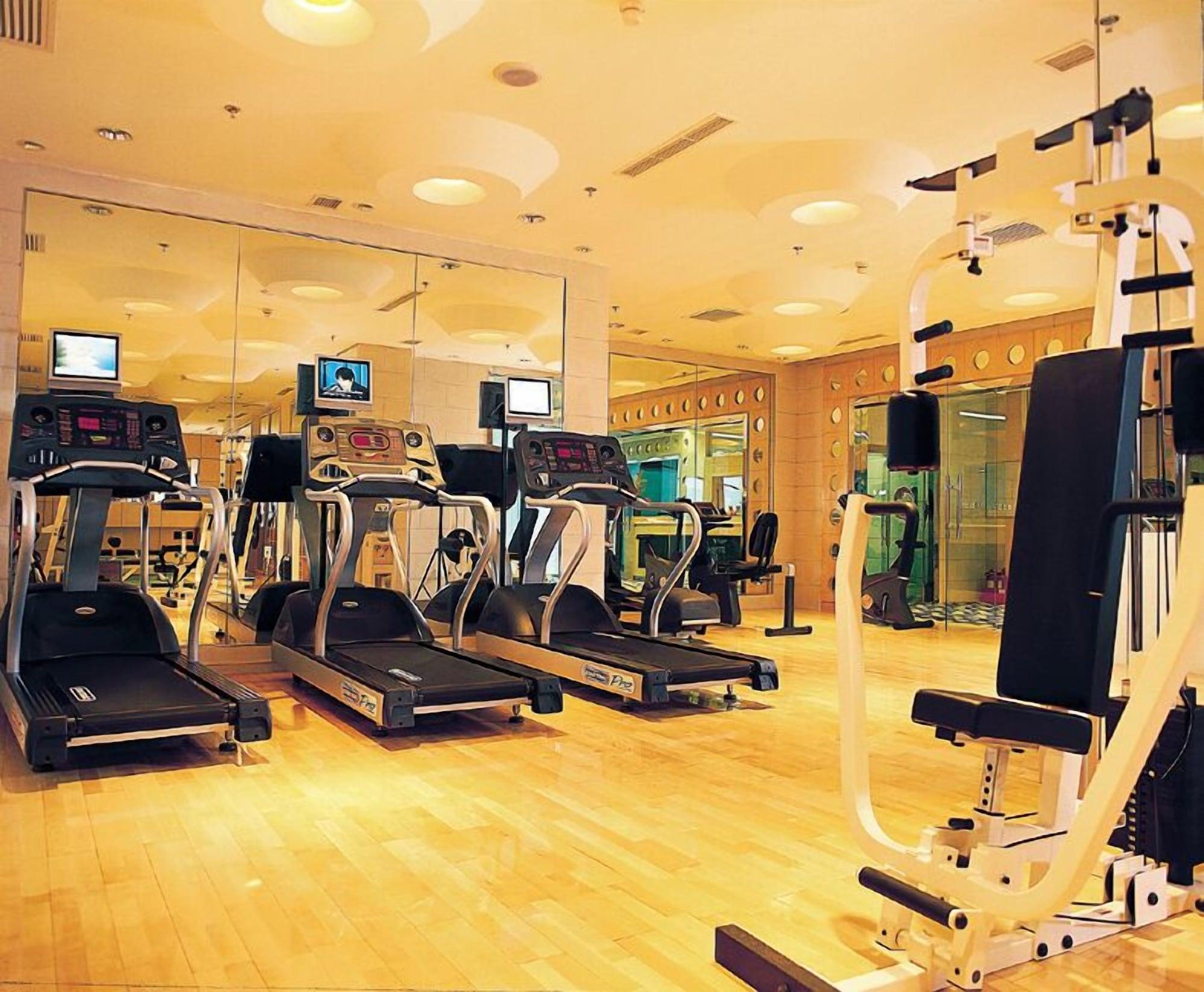 Gimnasio Dalian East Hotel