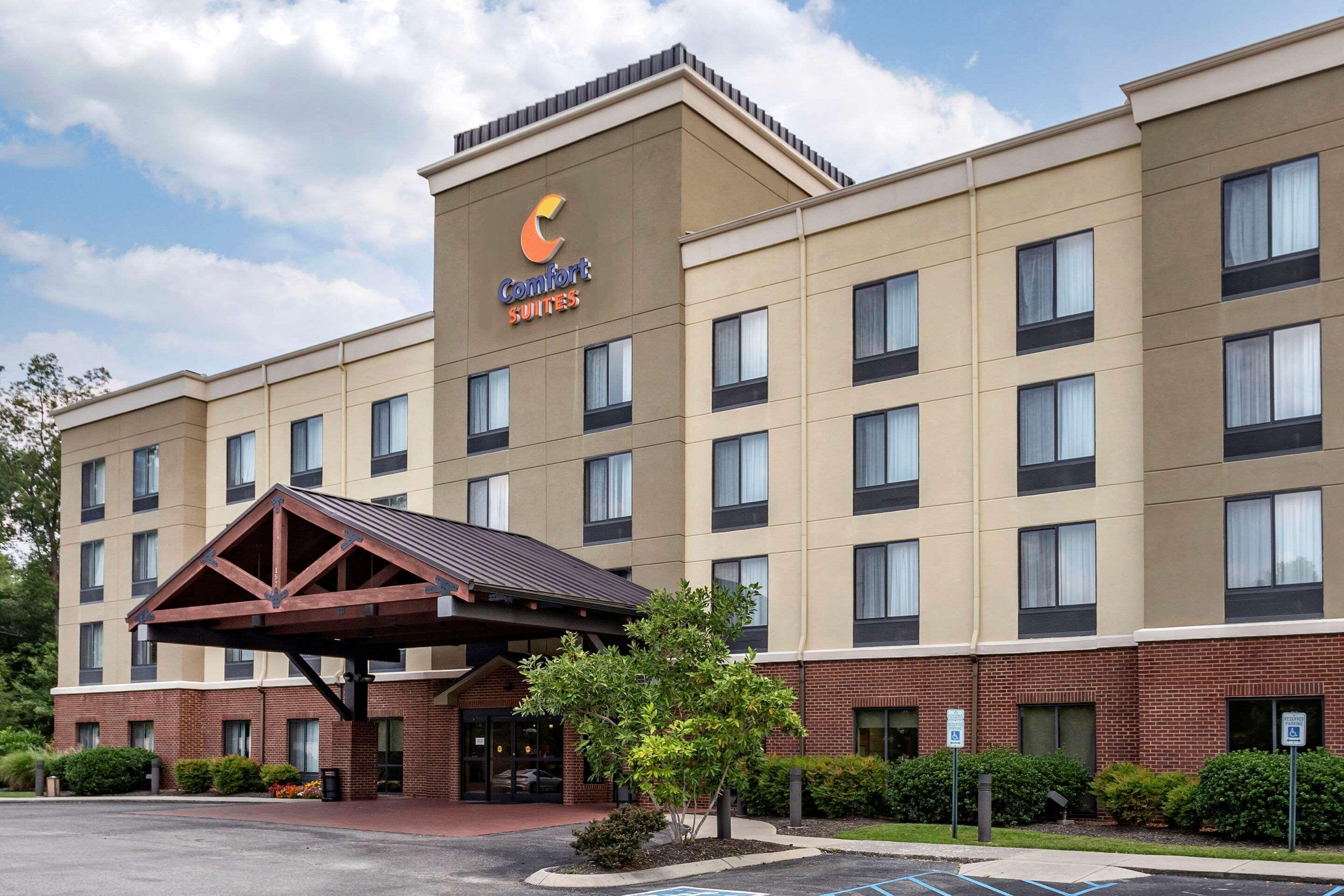 Vista Exterior Comfort Suites Nashville Manchester