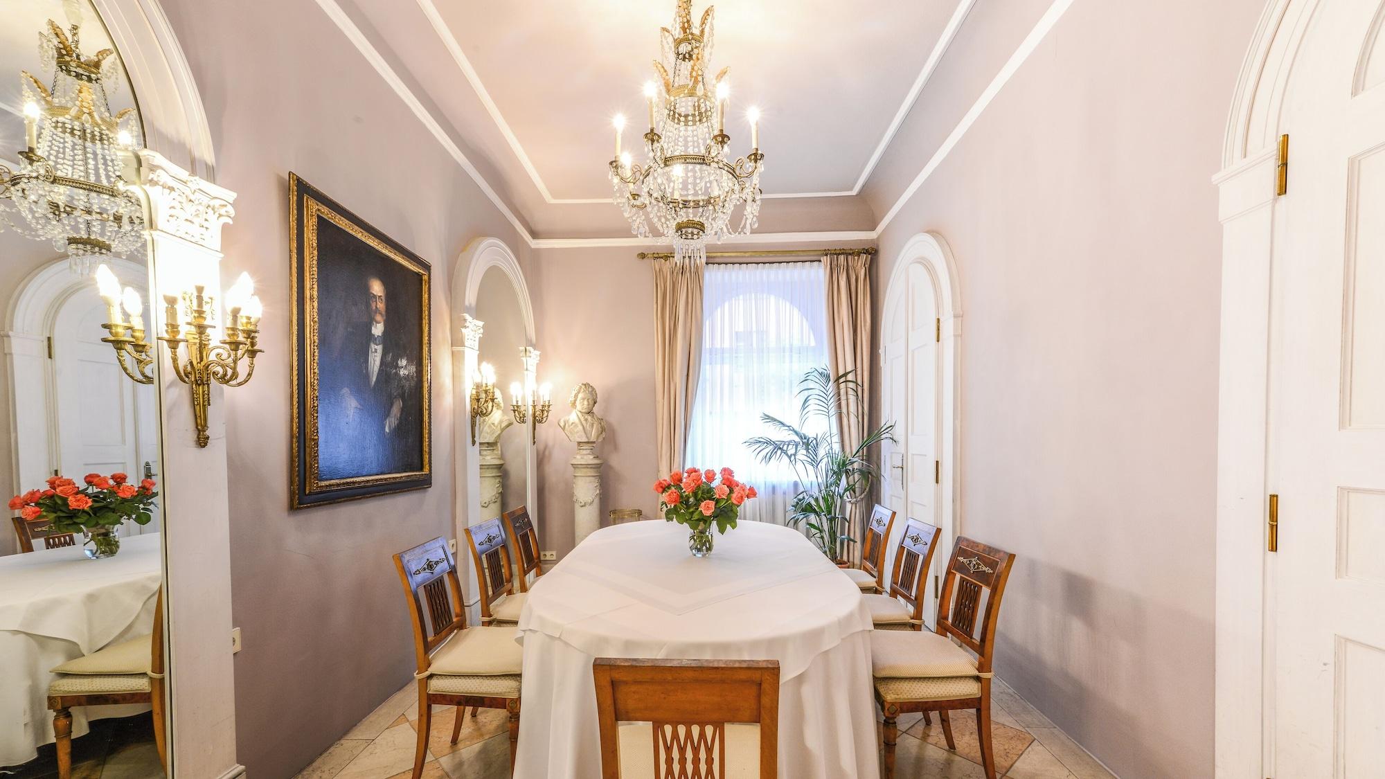 Sala de Reuniones Opera Hotel