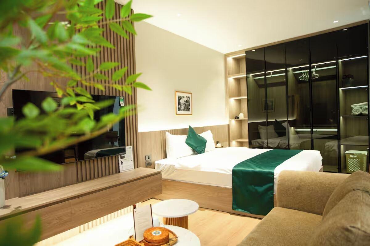 Varios The Lumi Apartments by XOI Residences