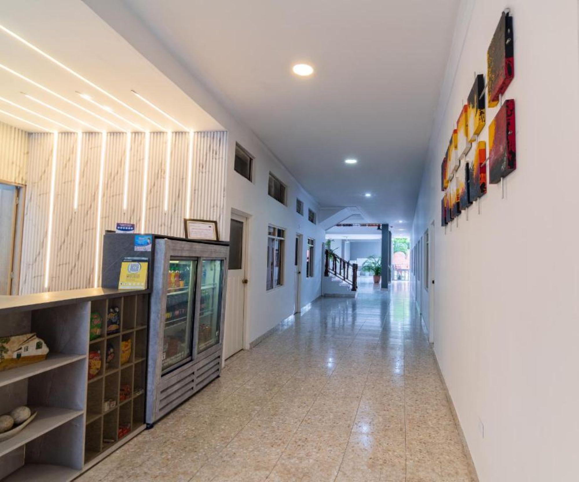 Vista Lobby Hotel Montanar HOME