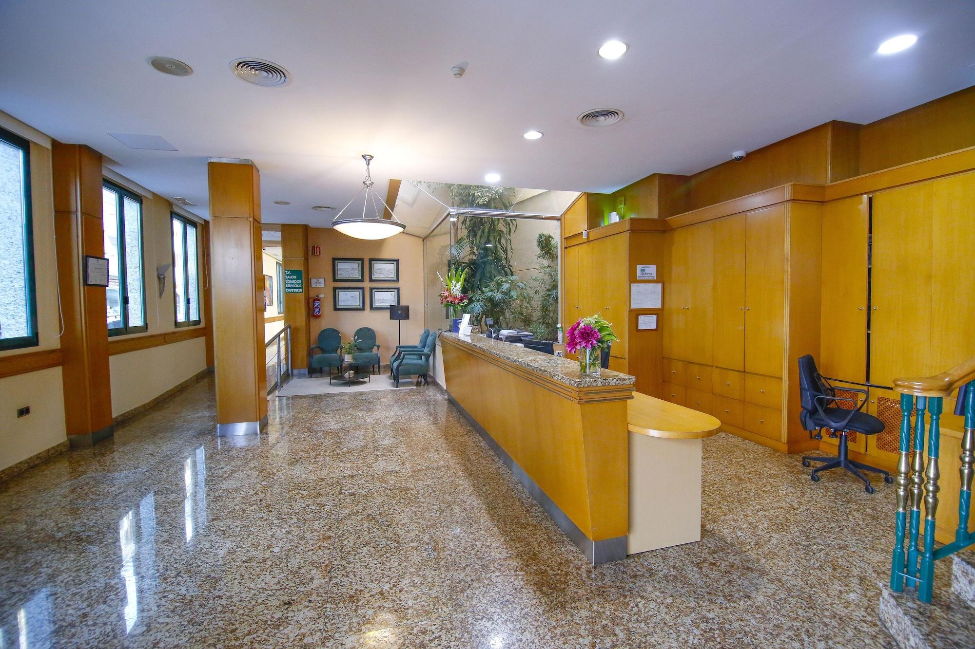 Vista Lobby Hotel Mainake