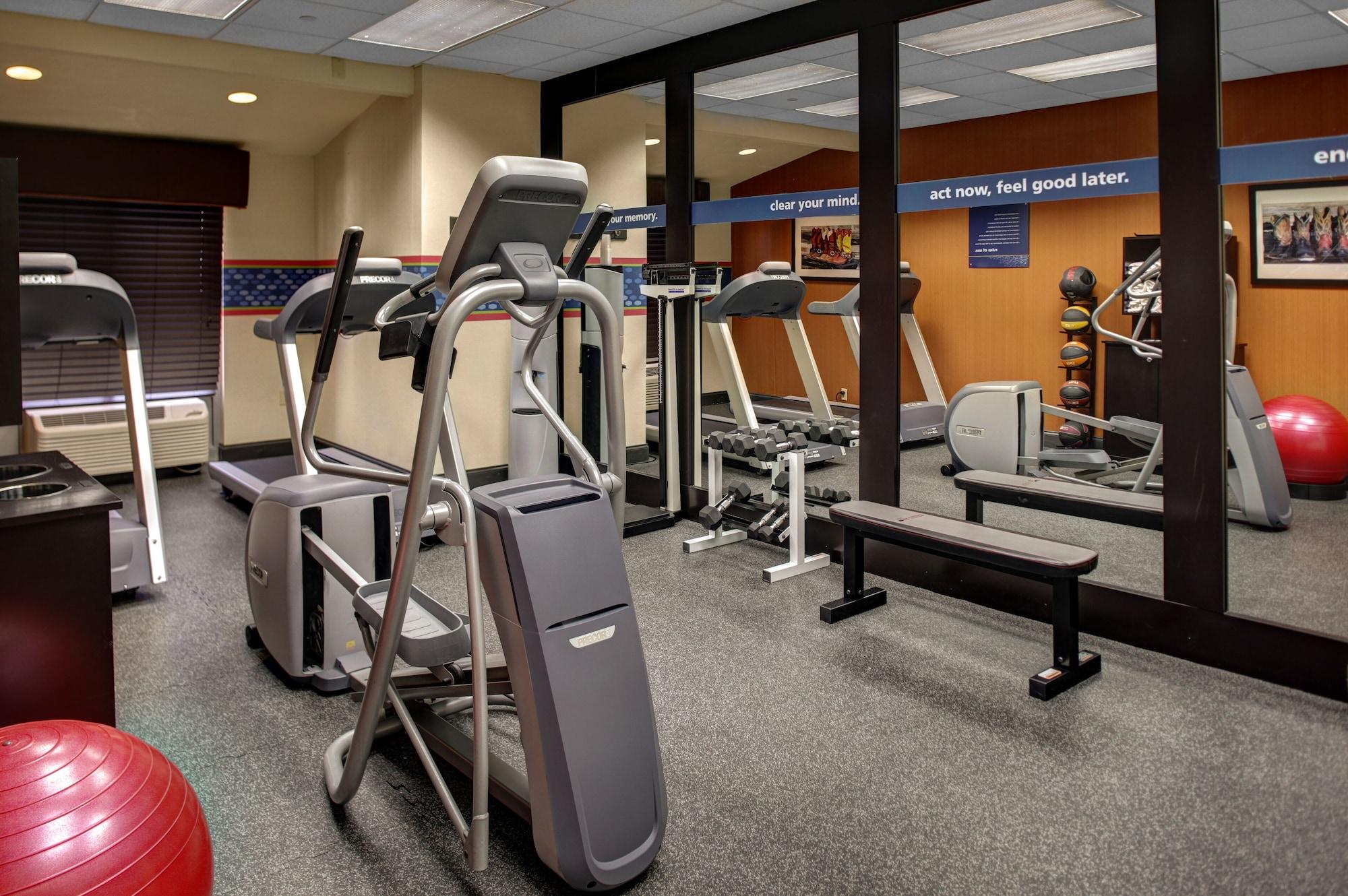 Gimnasio Hampton Inn & Suites N. Ft. Worth-Alliance Airport