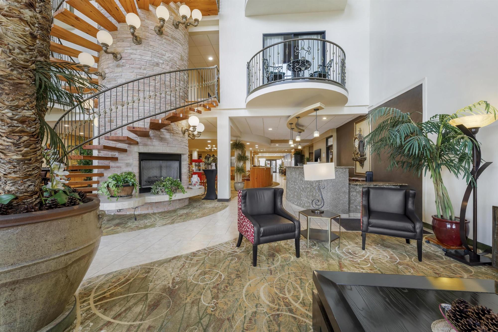 Vista Lobby Best Western Plus Swiss Chalet Hotel & Suites