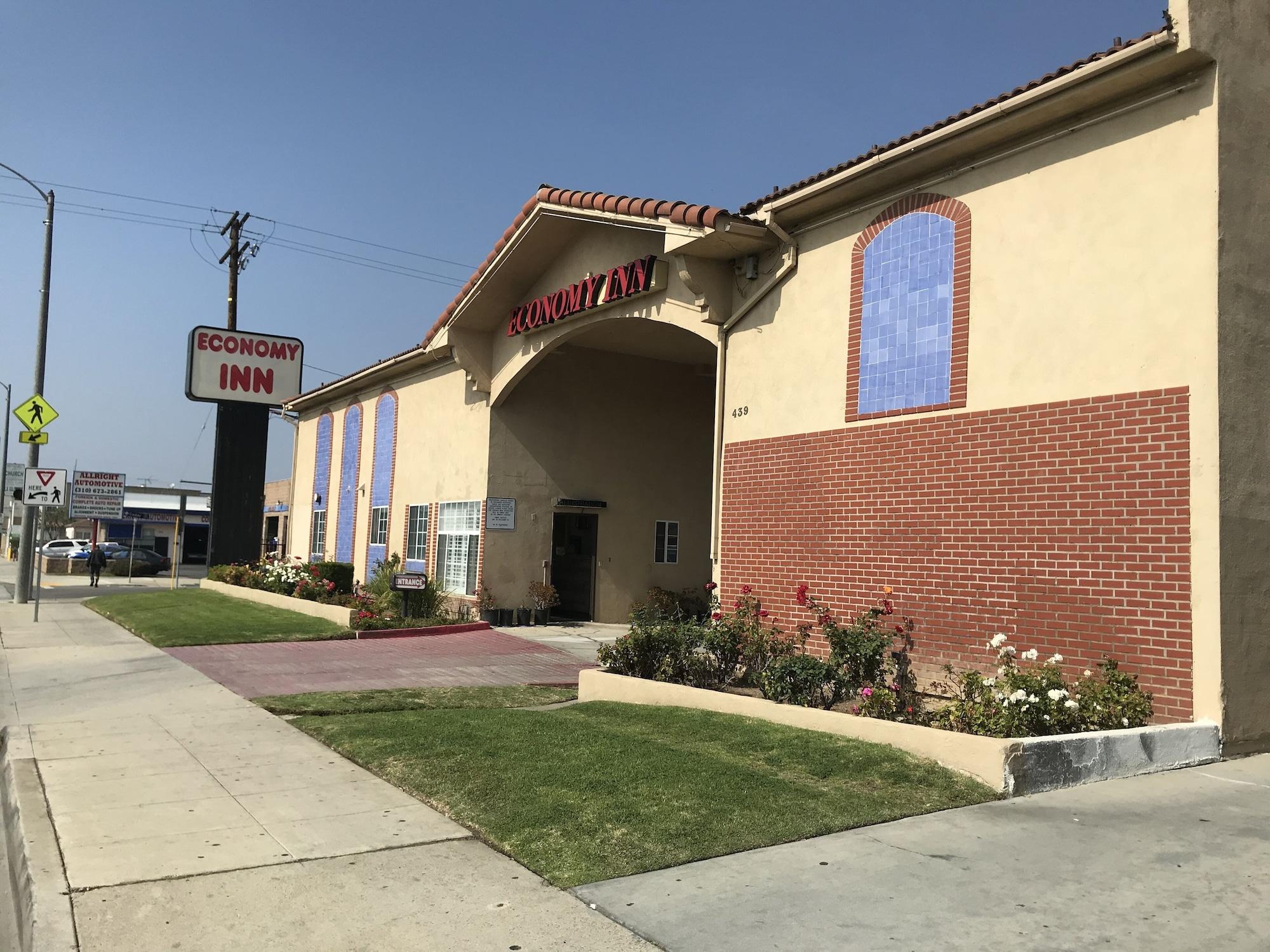 Vista Exterior Economy Inn LAX