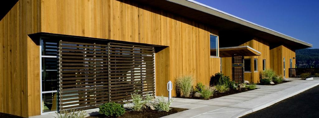 Vista Exterior Hood River Hostel