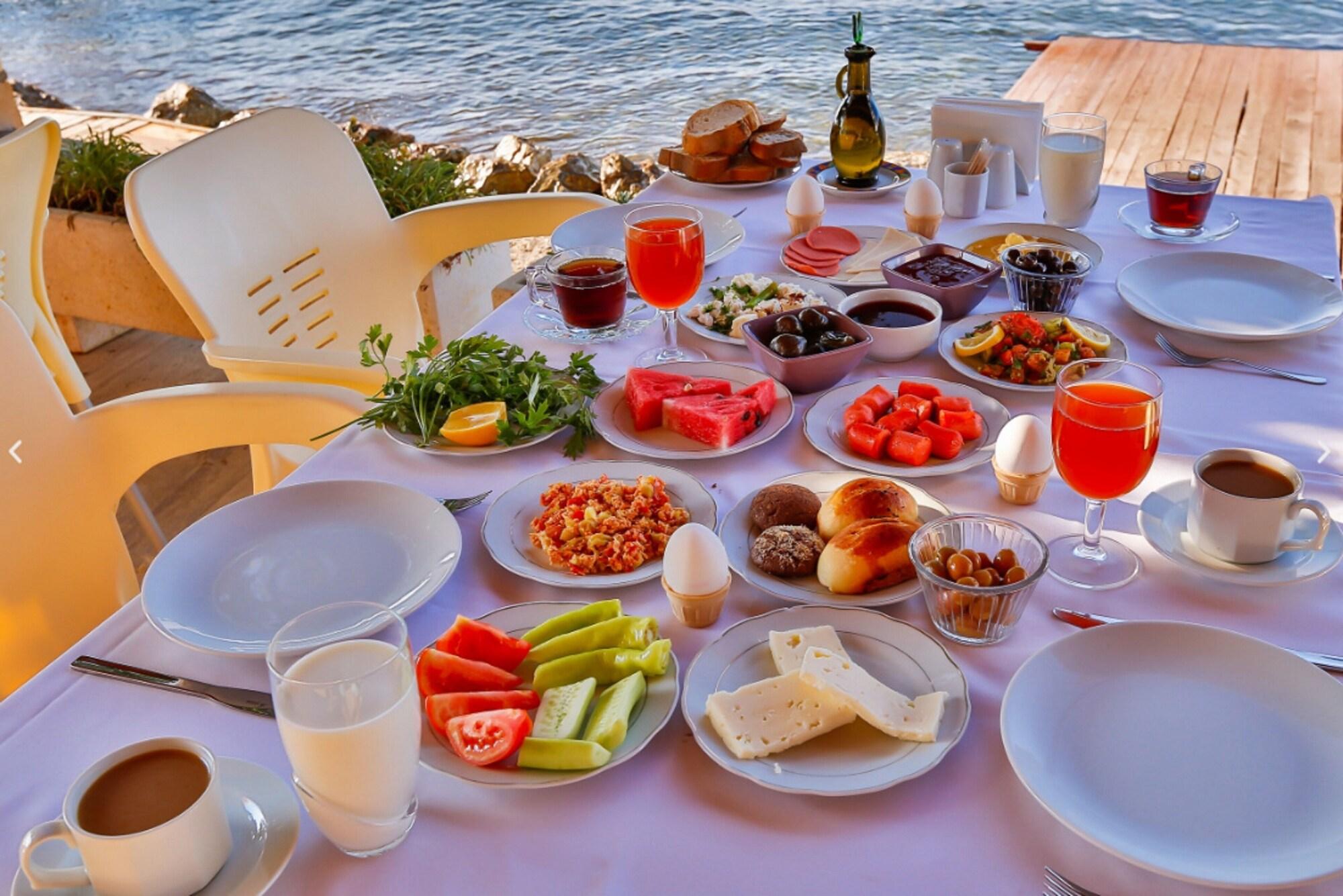 Restaurant Club Hotel Gültur