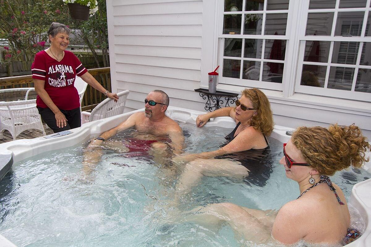 Spa Bama Bed & Breakfast Campus