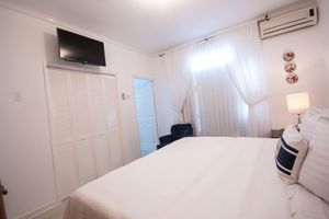 Alquiler Vacacional - Cattleya's New Kingston Guest Apartment