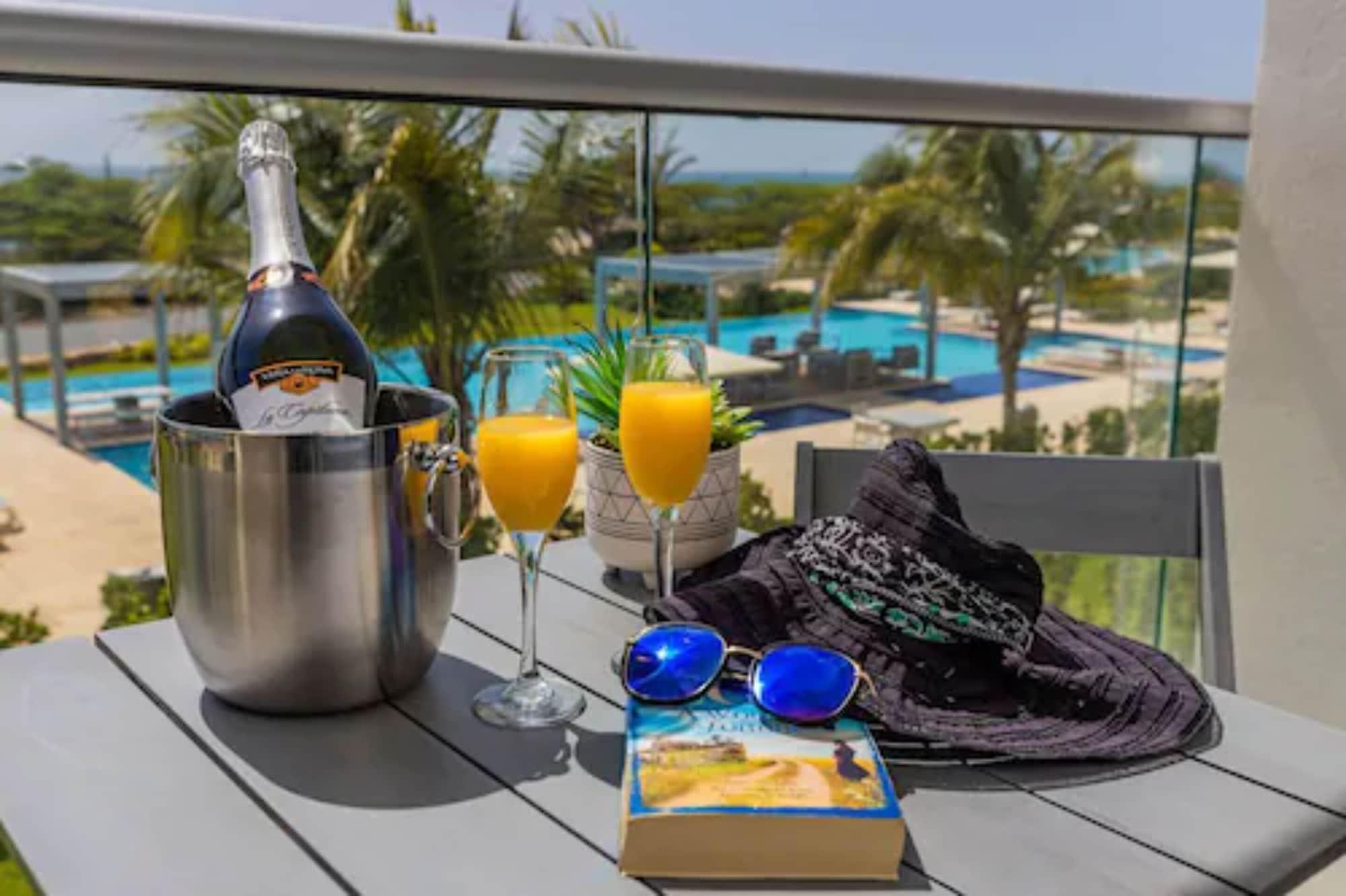 Equipamiento de Habitación Azure Beach Residences