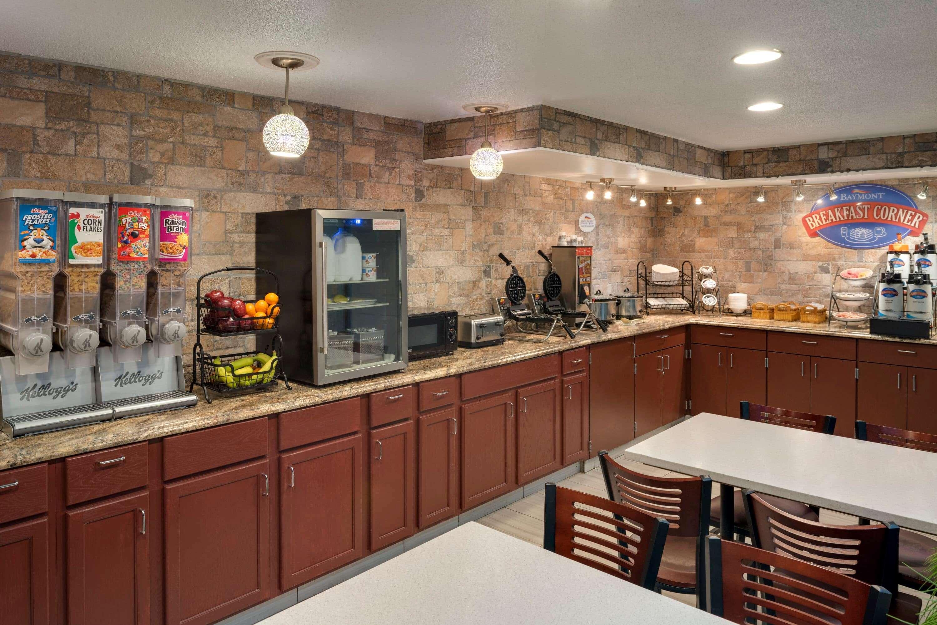 Restaurant Baymont by Wyndham Muncie Ball State U
