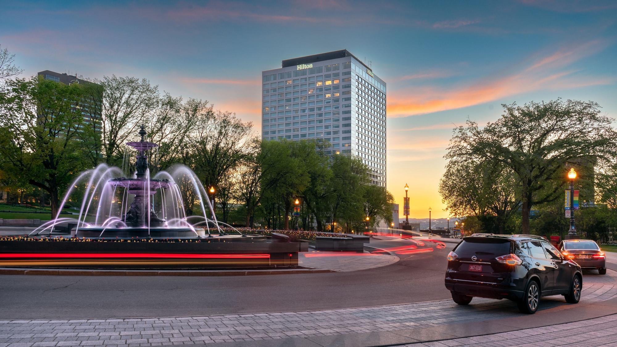 Vista Exterior Hilton Quebec
