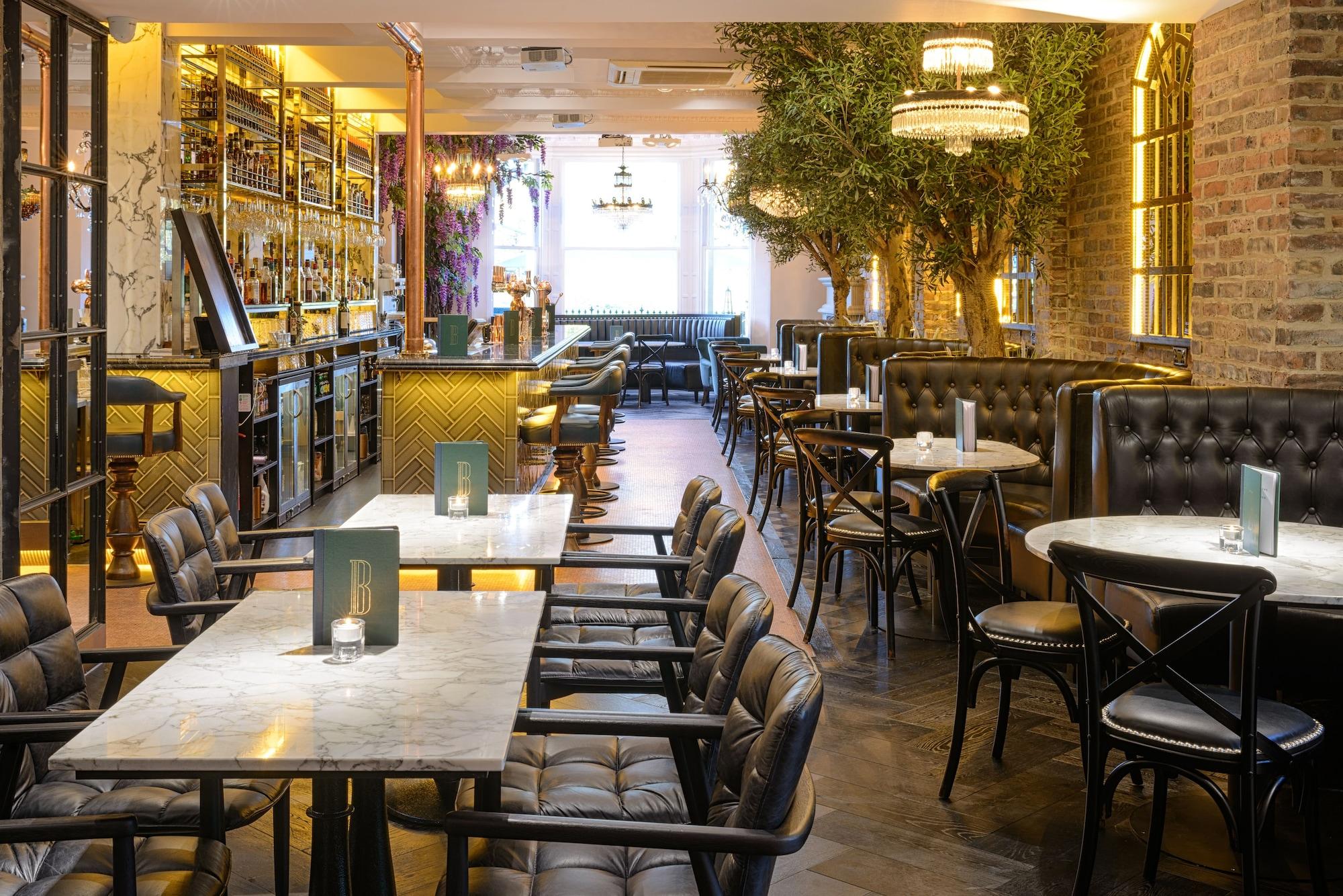 Restaurant Black Ivy Hotel