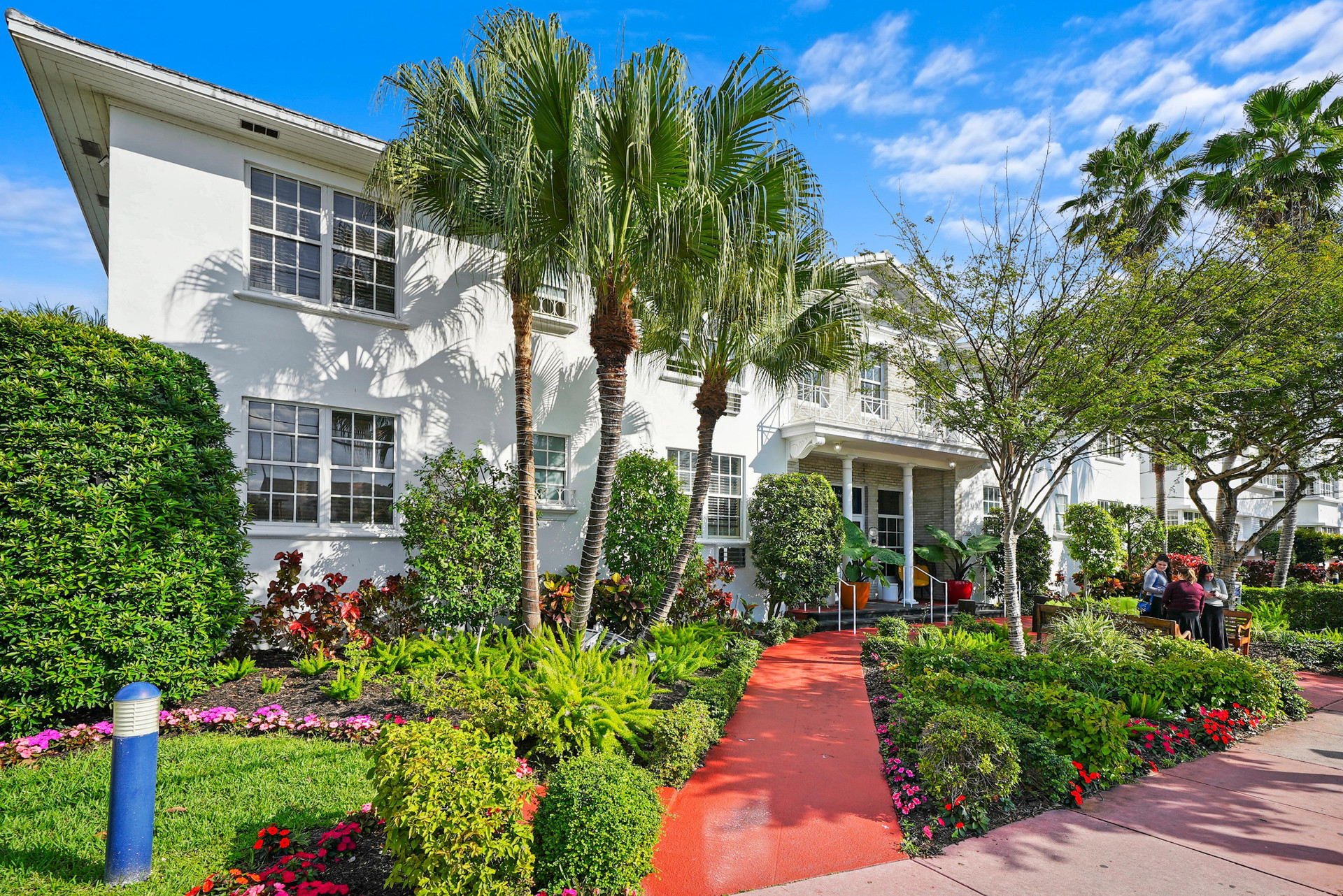 Vista Exterior Tradewinds Apartment Hotel