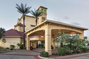 Alojamiento - La Quinta Inn & Suites by Wyndham Phoenix Mesa West