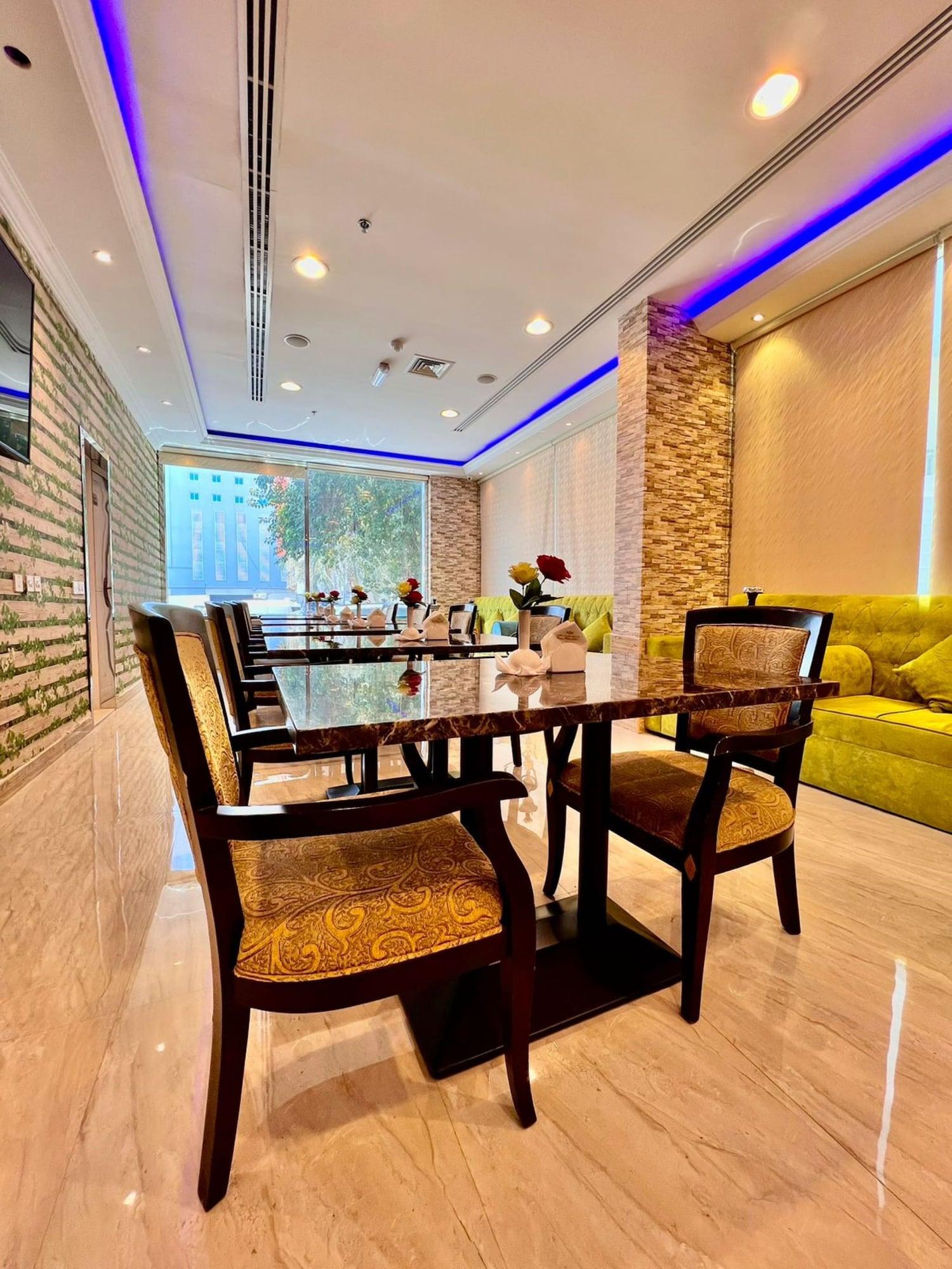 Vista Lobby OYO Dream Palace Hotel